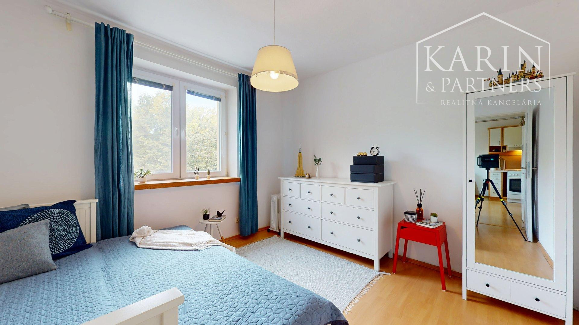 REZERVOVANÉ- 2-izbový byt v centre Rače | Plickova ulica | blízko viníc a lesa