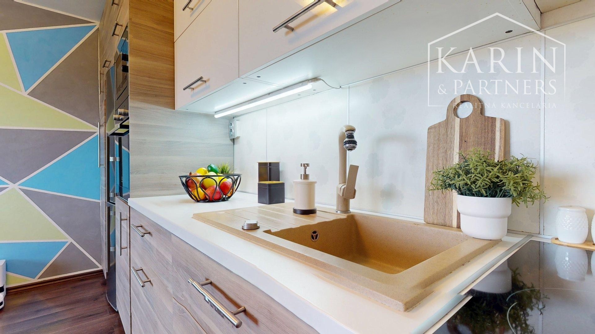 REZERVOVANÉ - Veľmi pekný 2 izbový byt v Novej Dedinke na predaj