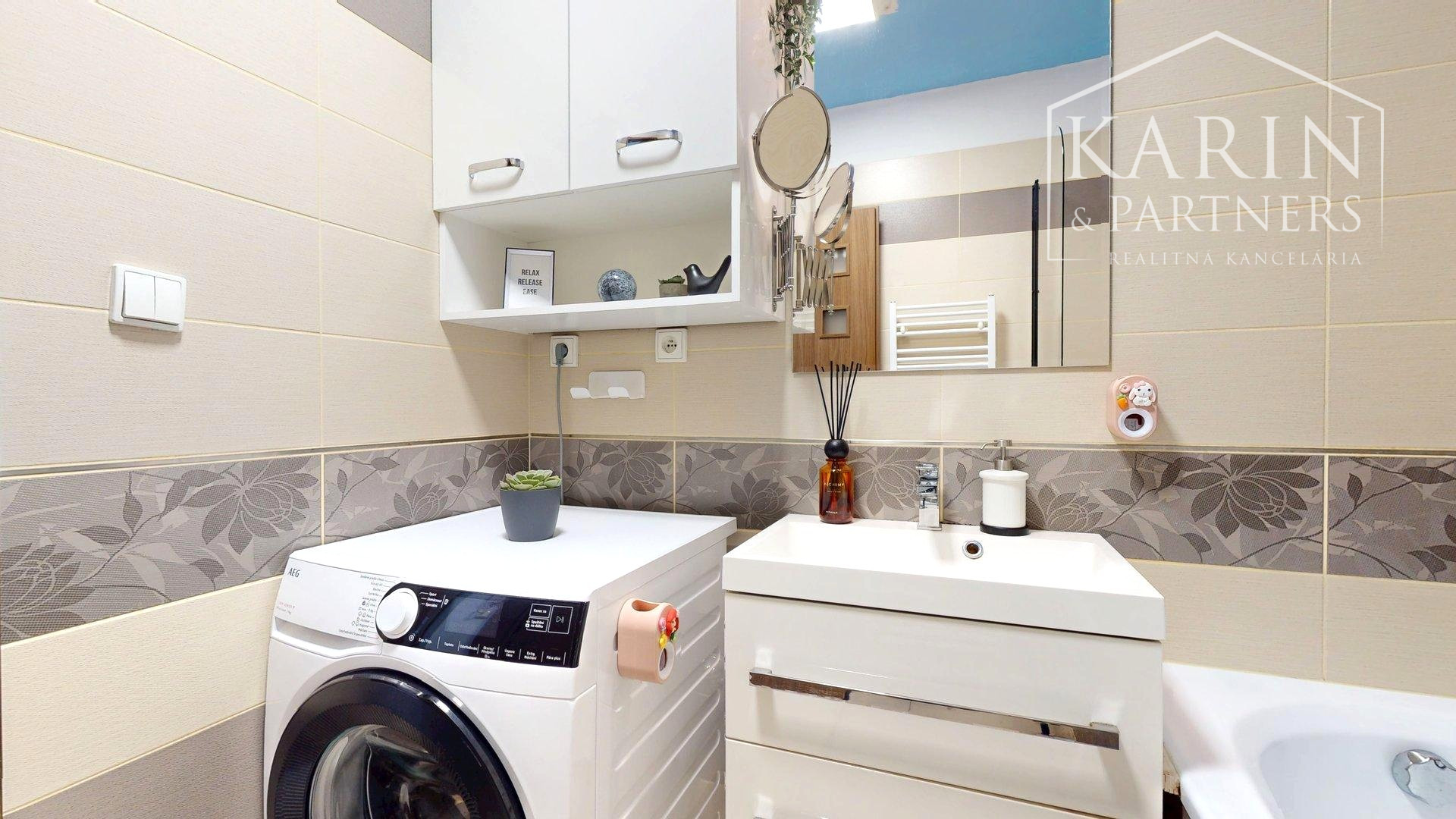 REZERVOVANÉ - Veľmi pekný 2 izbový byt v Novej Dedinke na predaj