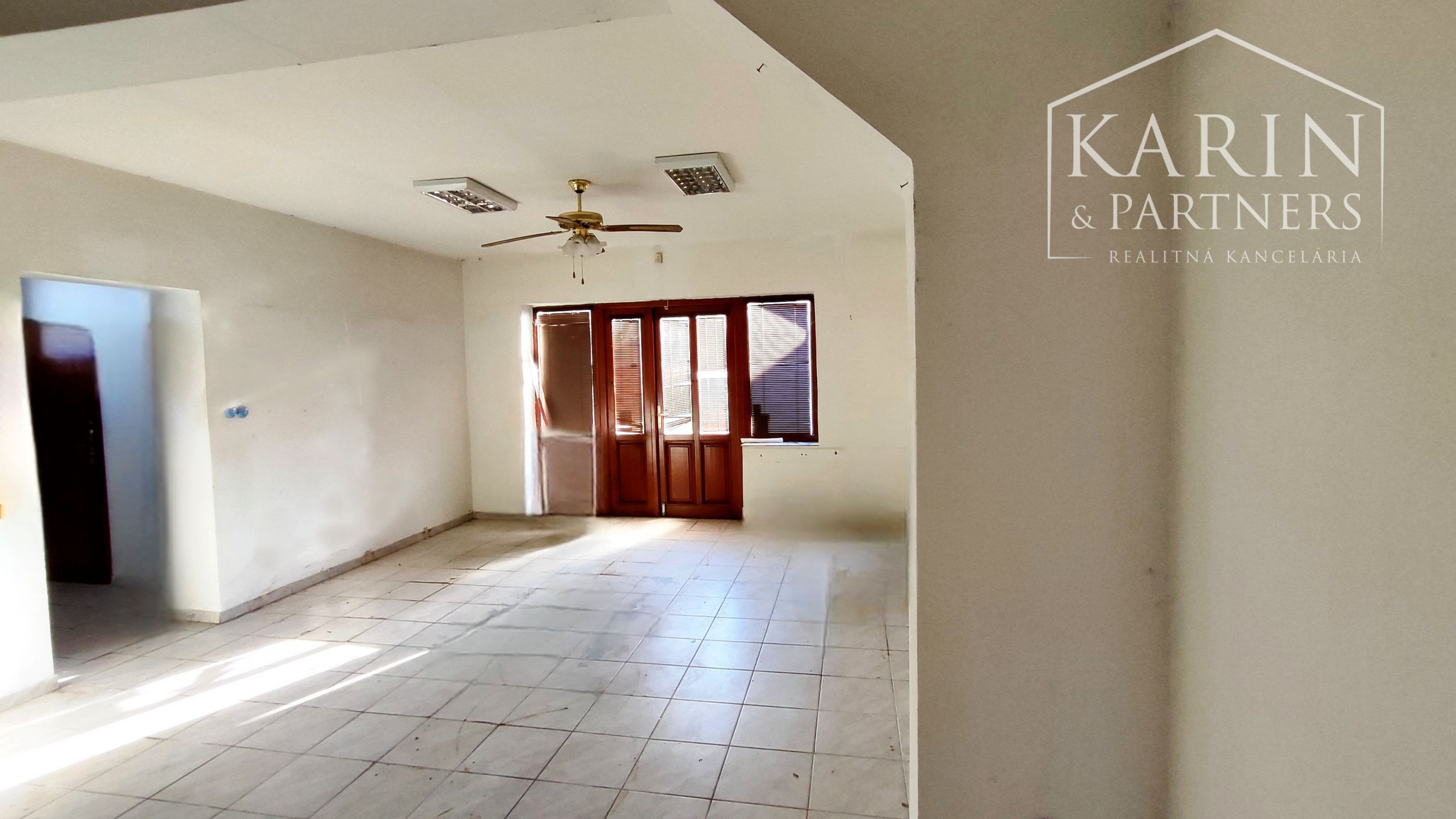 Exkluzívne: Rodinný dom Vinodol, 4-izbový, / Nitra 15km /