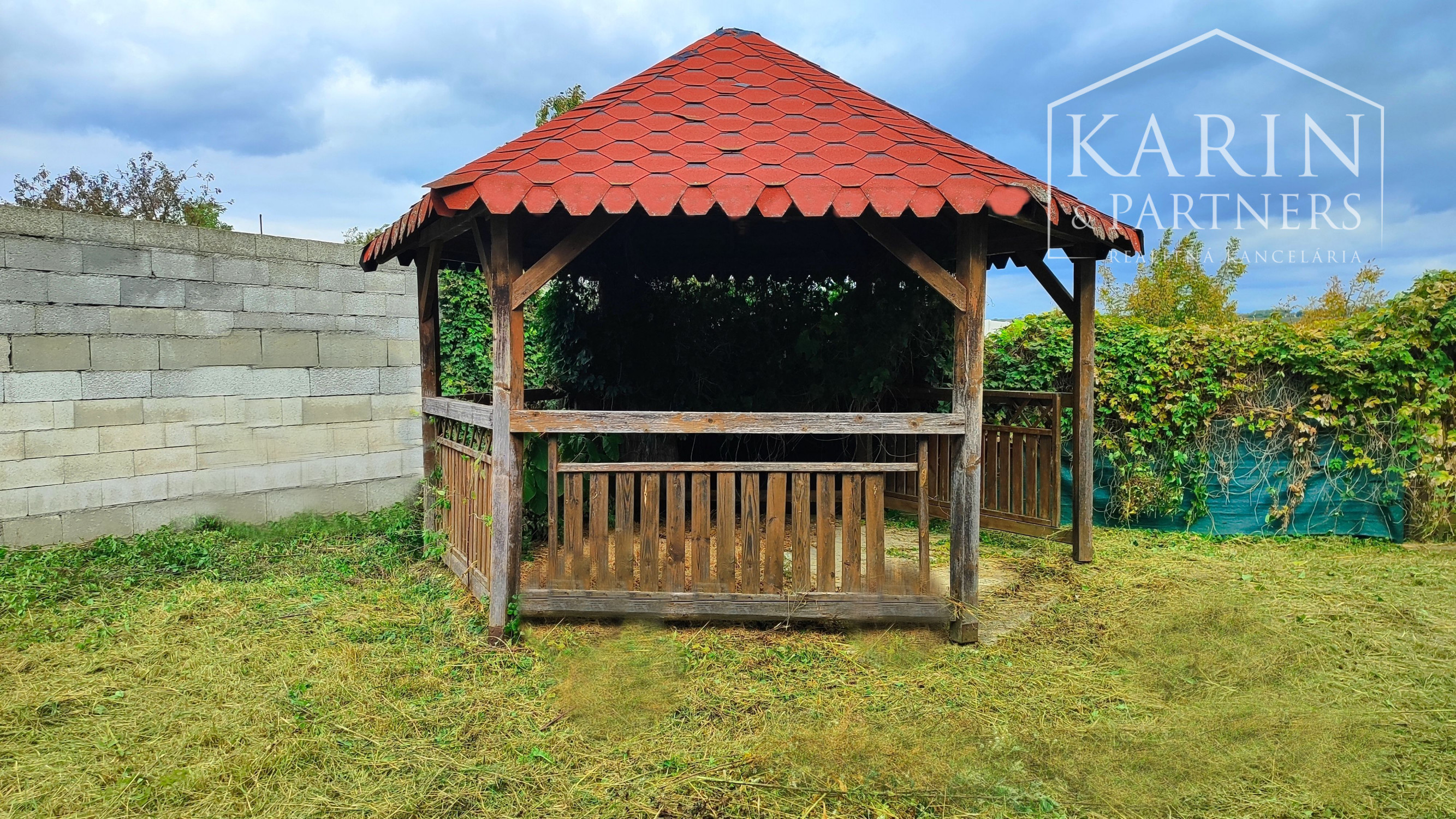 Exkluzívne: Rodinný dom Vinodol, 4-izbový, / Nitra 15km /