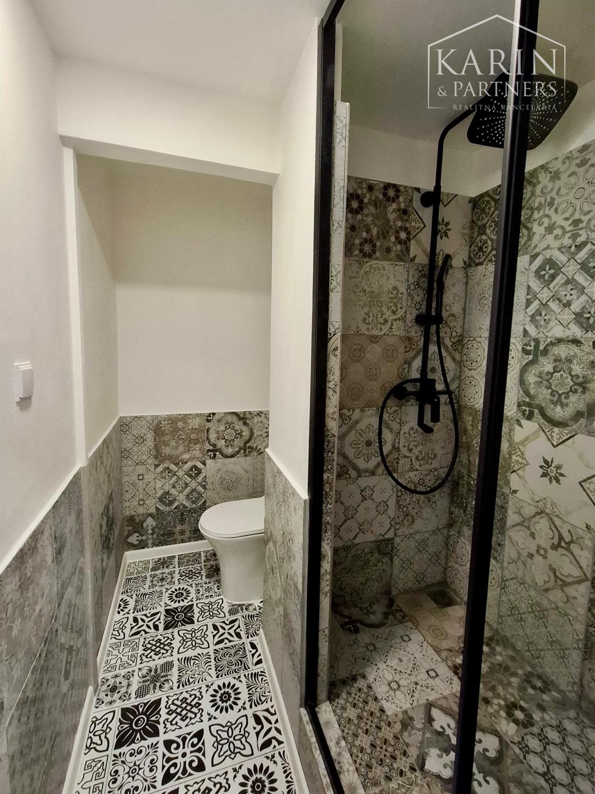 NA PRENÁJOM KOMPLETNE ZARIADENÝ DIZAJNOVO ZREKONŠTRUOVANÝ 1I BYT