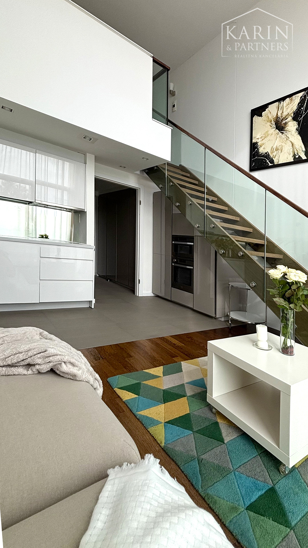 Prenájom – 2 izbový byt na prémiovej adrese v komplexe Eurovea – BA I