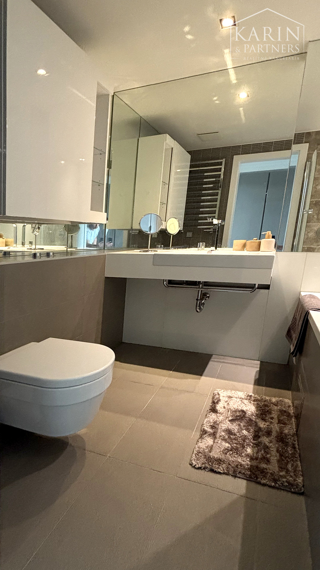 Prenájom – 2 izbový byt na prémiovej adrese v komplexe Eurovea – BA I