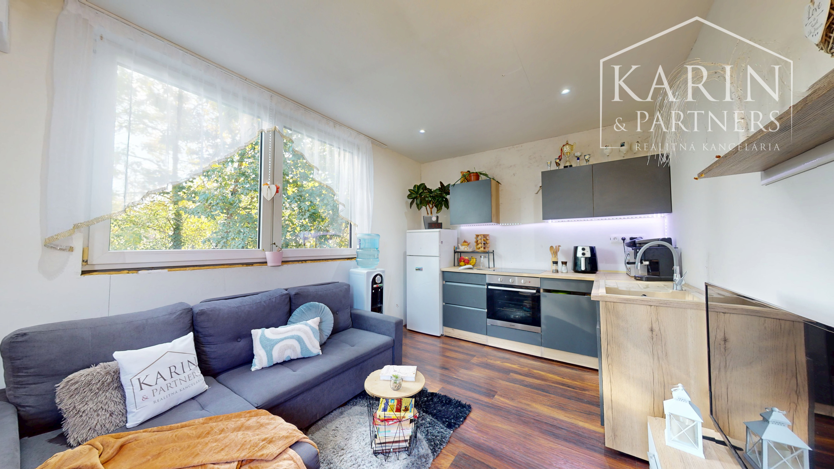 KOMPLETNE ZARIADENÁ NOVOSTAVBA REKREAČNEJ CHATY