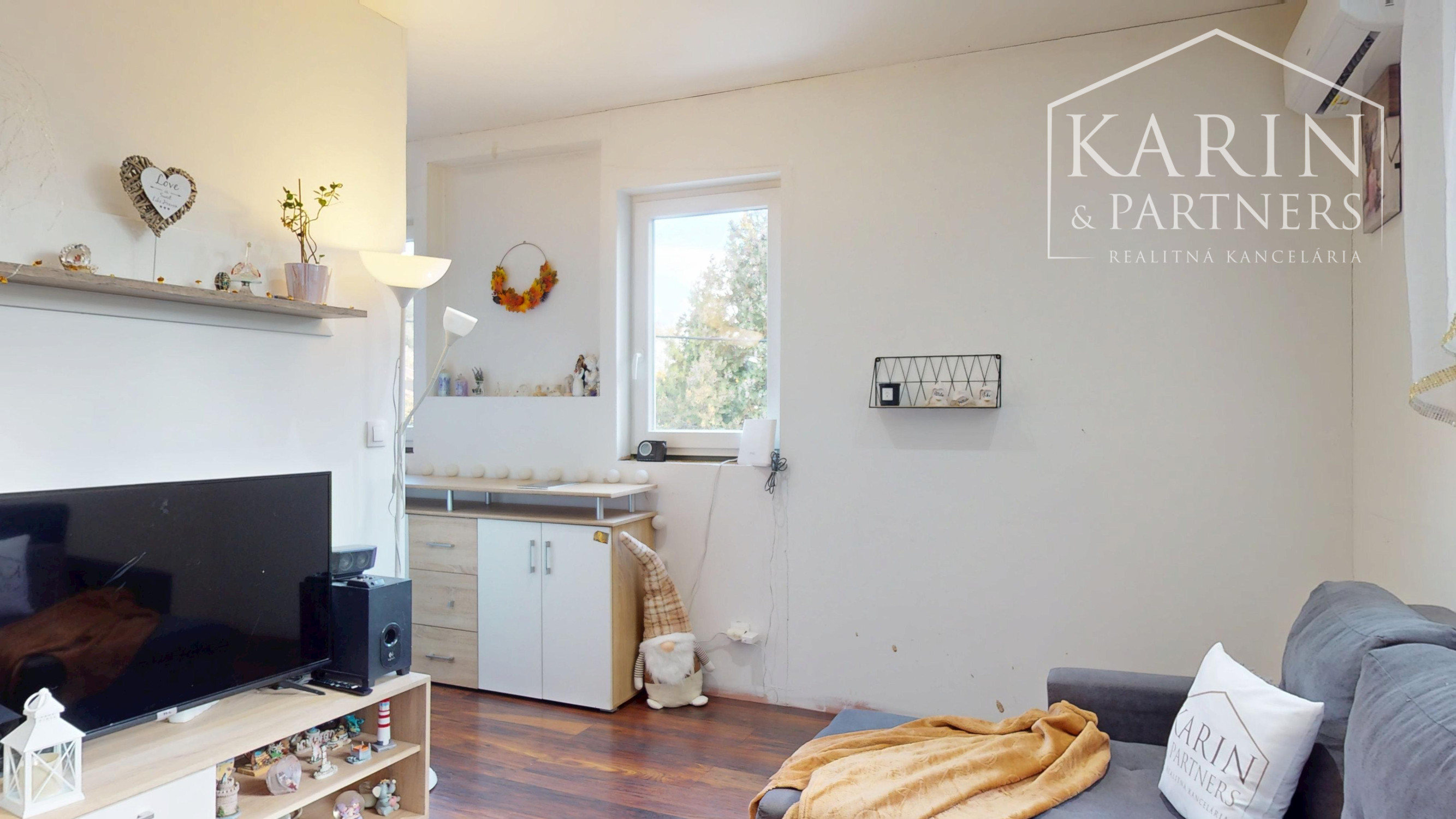 KOMPLETNE ZARIADENÁ NOVOSTAVBA REKREAČNEJ CHATY