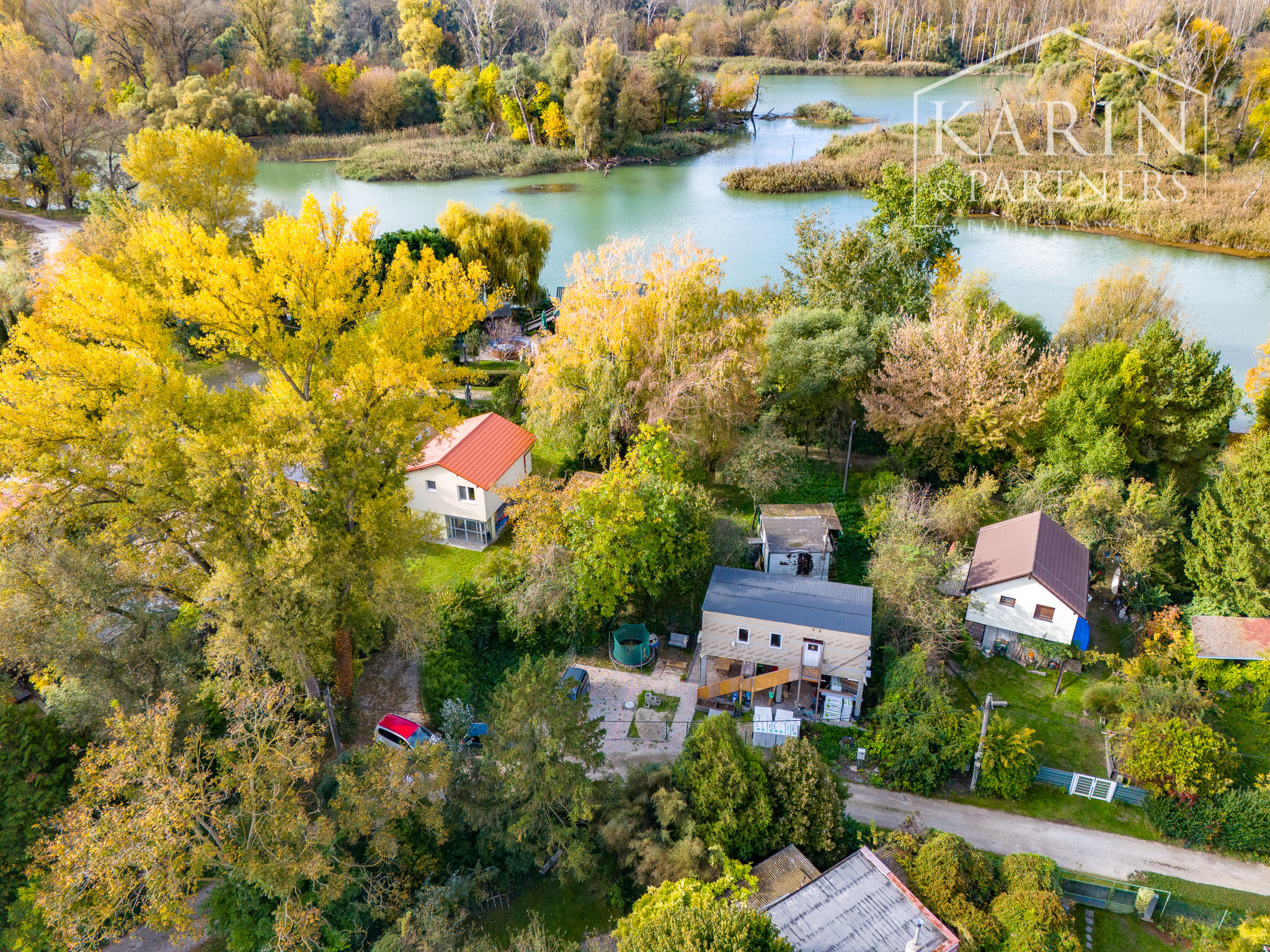 KOMPLETNE ZARIADENÁ NOVOSTAVBA REKREAČNEJ CHATY