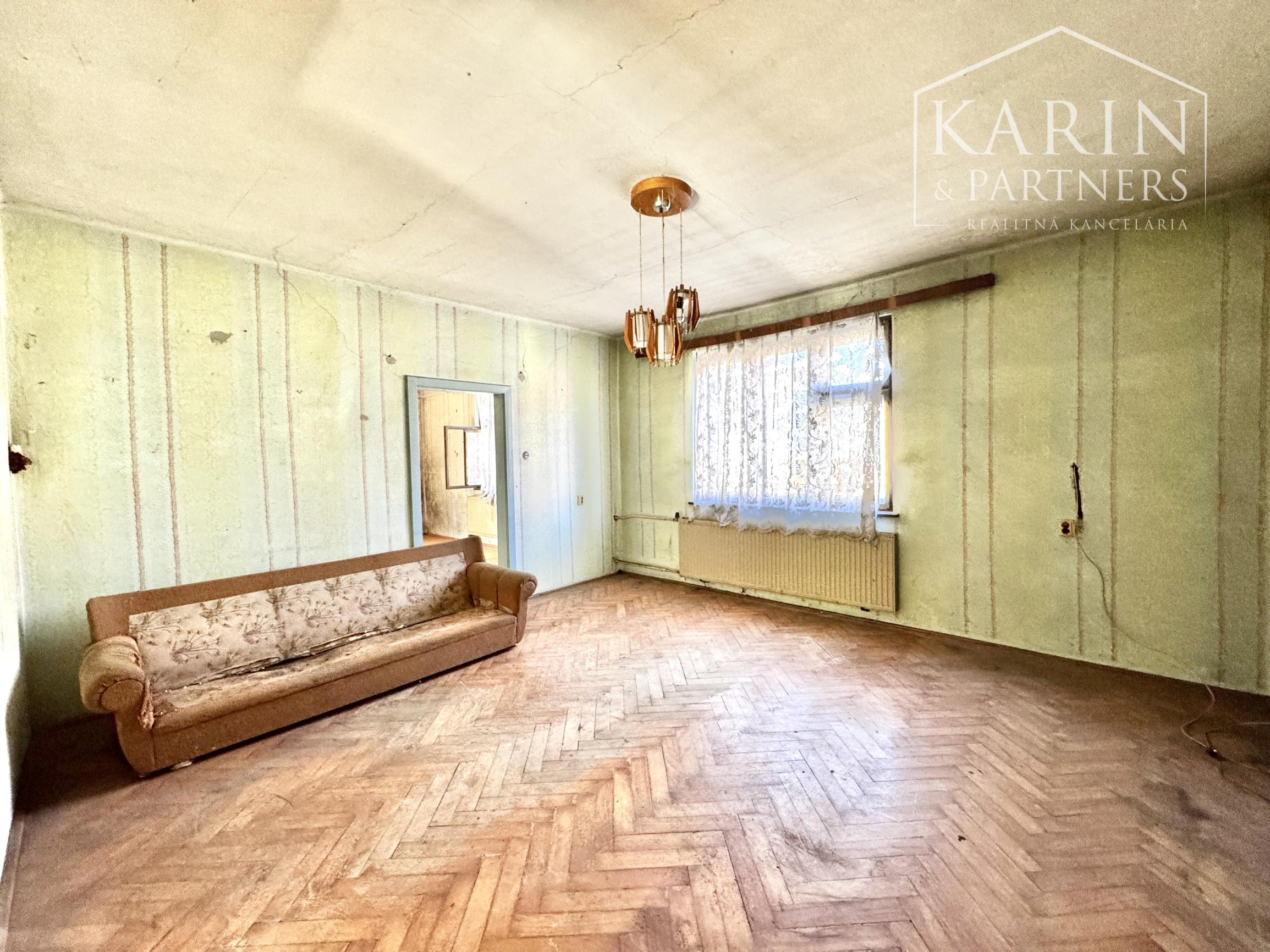 Priestranný 4-izbový rodinný dom, Petrova Ves