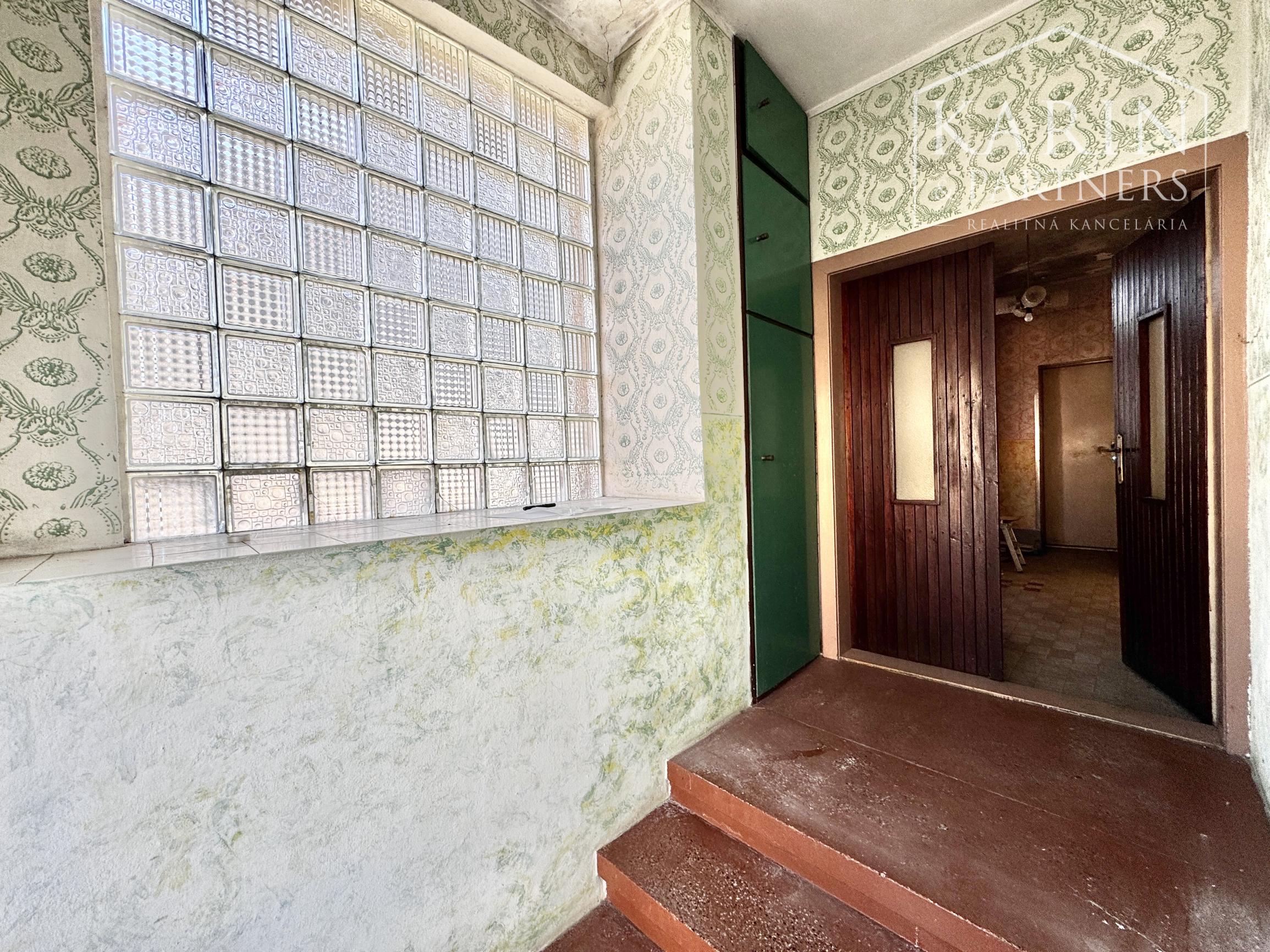 Priestranný 4-izbový rodinný dom, Petrova Ves