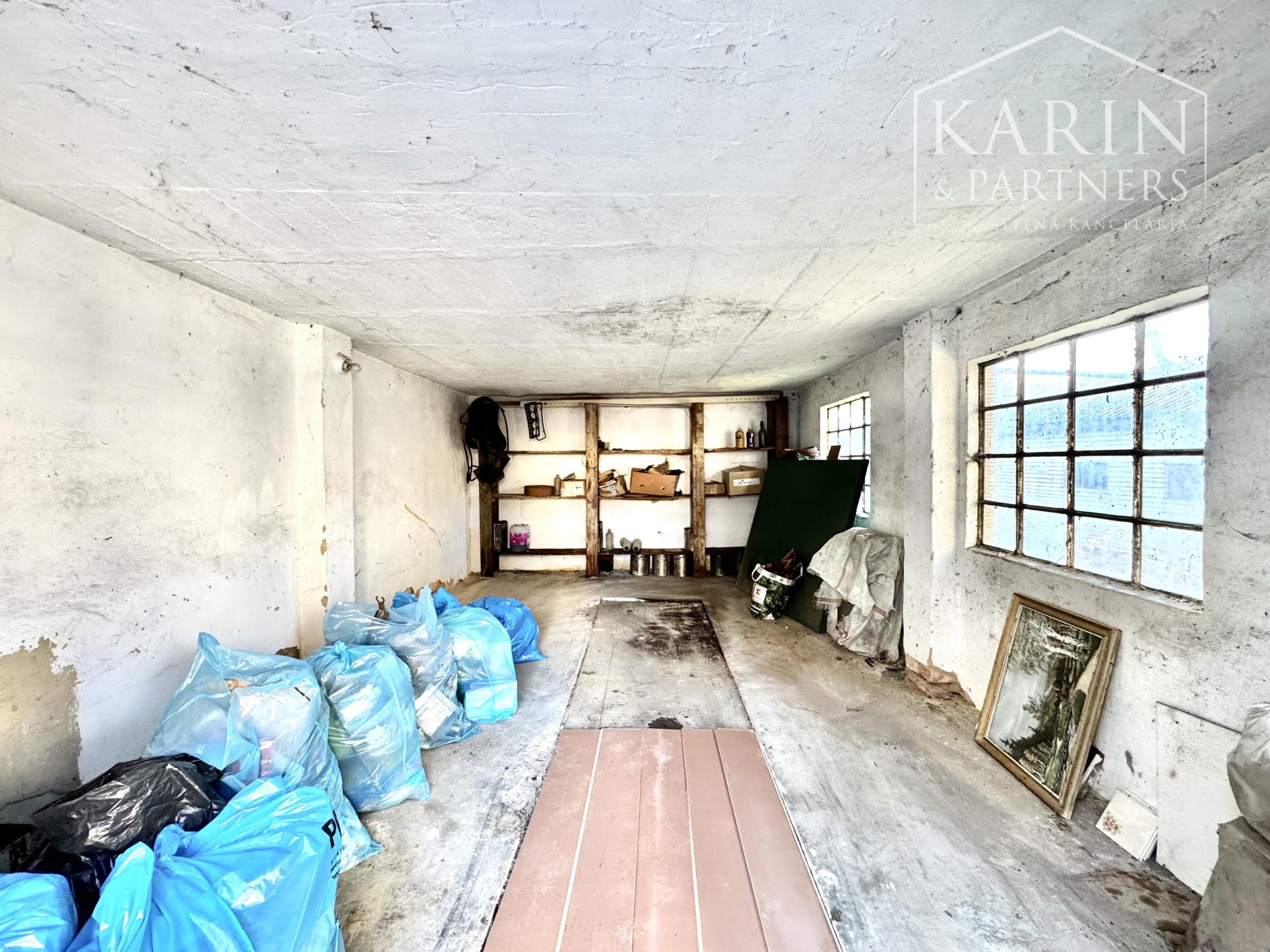 Priestranný 4-izbový rodinný dom, Petrova Ves