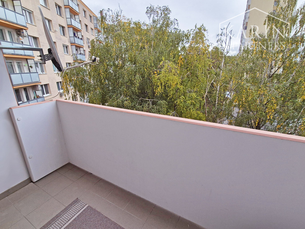 **REZERVOVANÝ**  2-izbový byt s balkónom A. Kubinu v Trnave