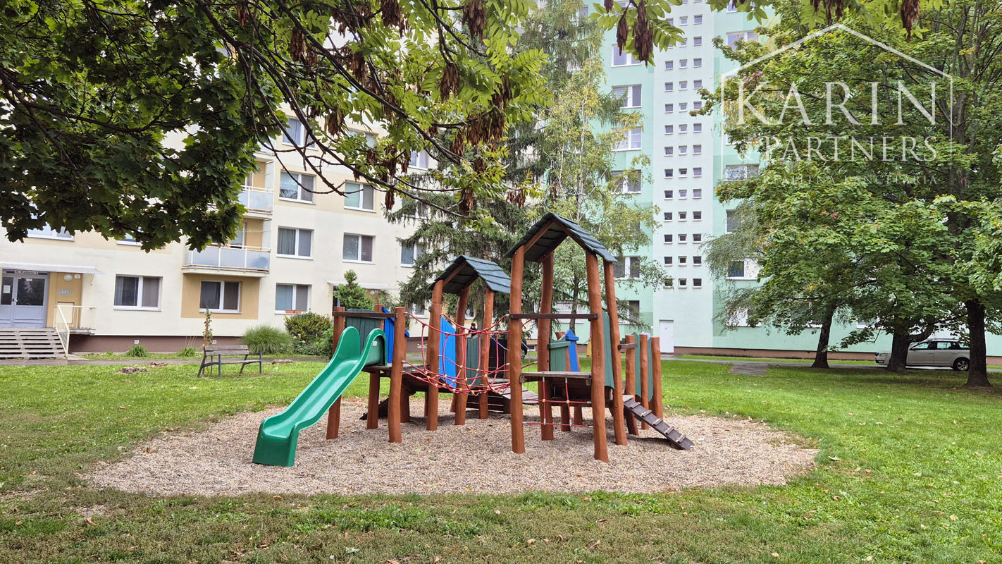 **REZERVOVANÝ**  2-izbový byt s balkónom A. Kubinu v Trnave