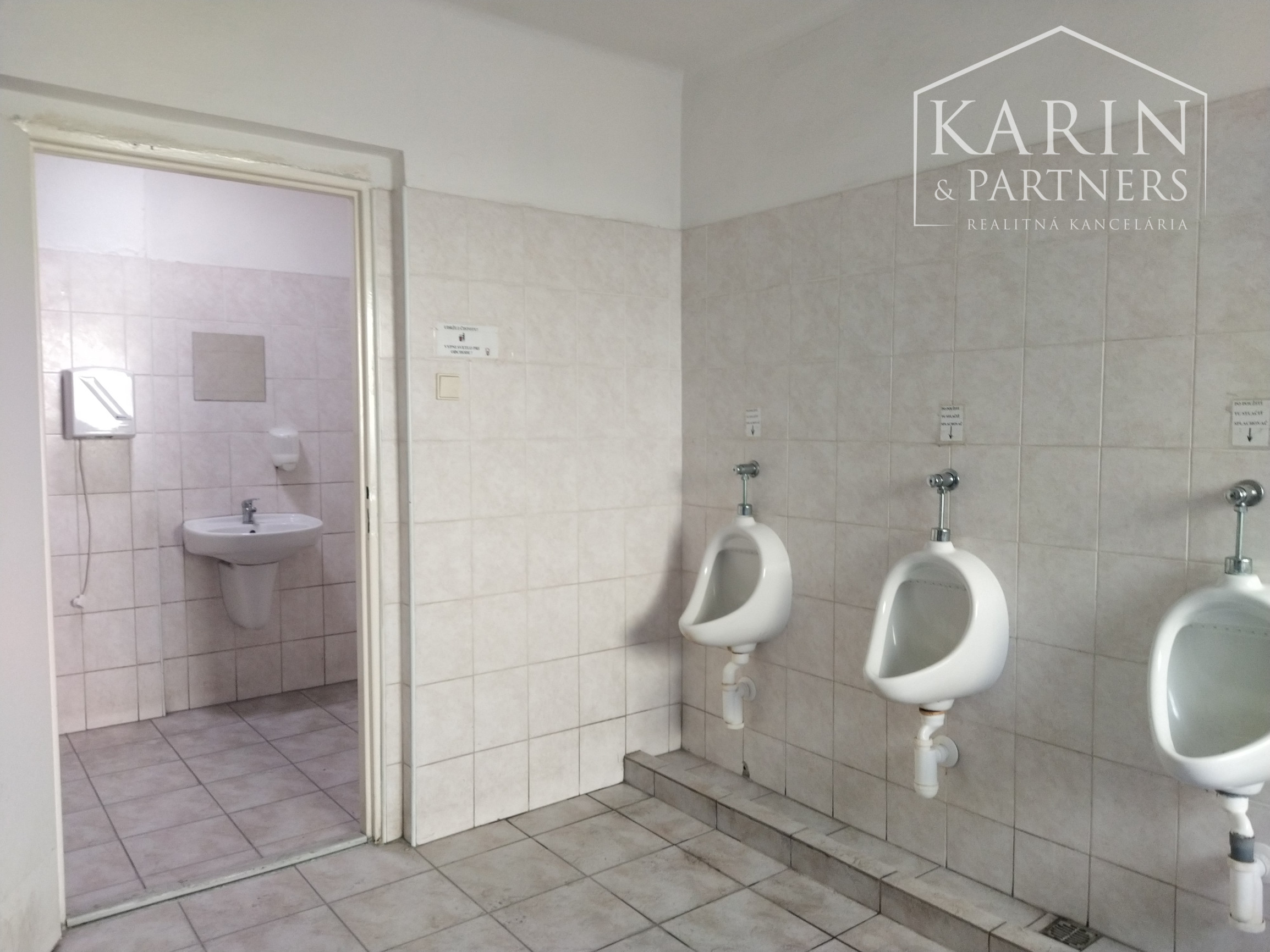 Prenájom viacúčelová miestnosť s umývadlom 28 m2, Vajnorská ul., BA III., časť Jurajov dvor.