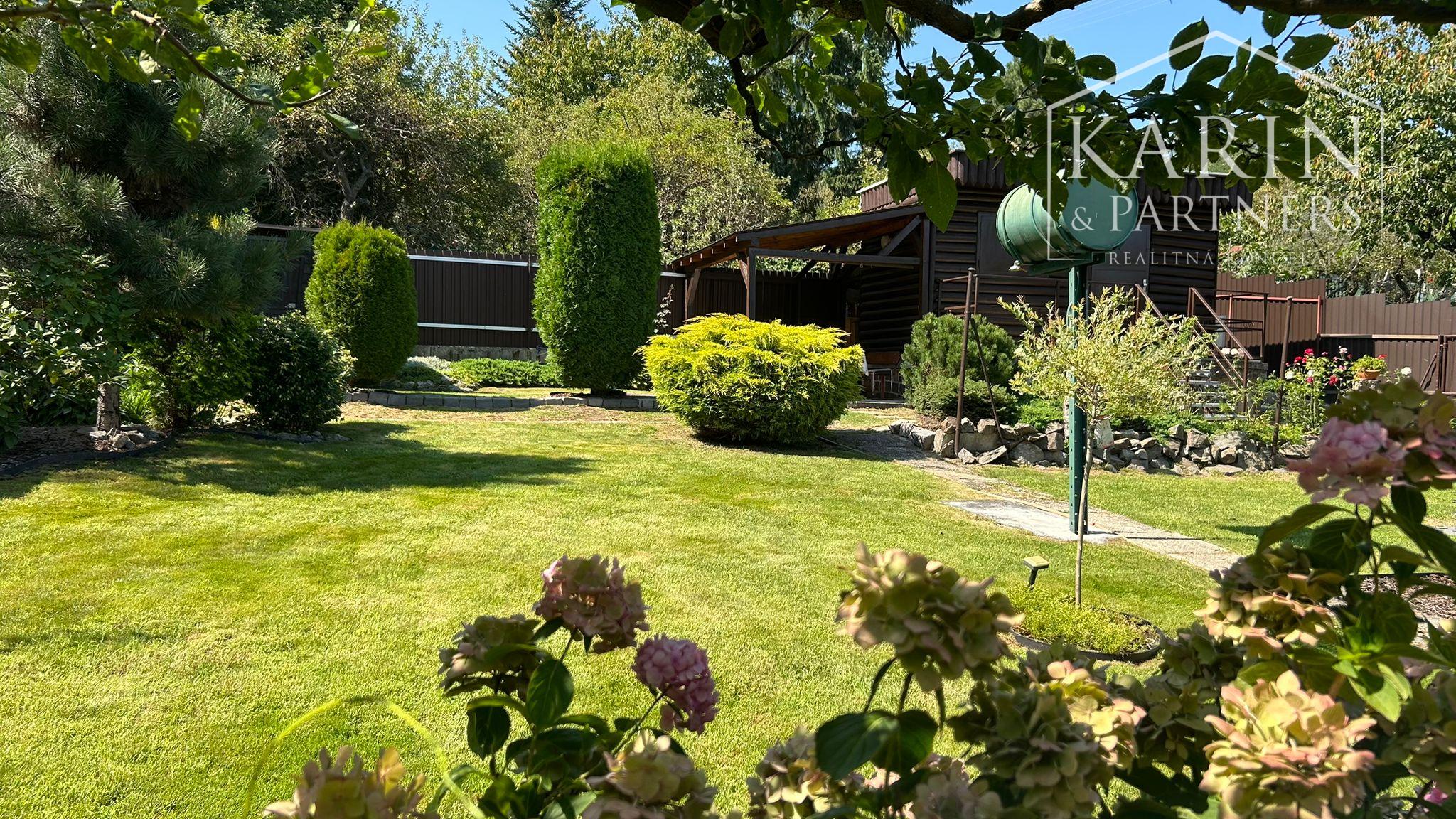 Stavebný pozemok 399 m² – tichá lokalita pri lese, Pekná cesta, Bratislava