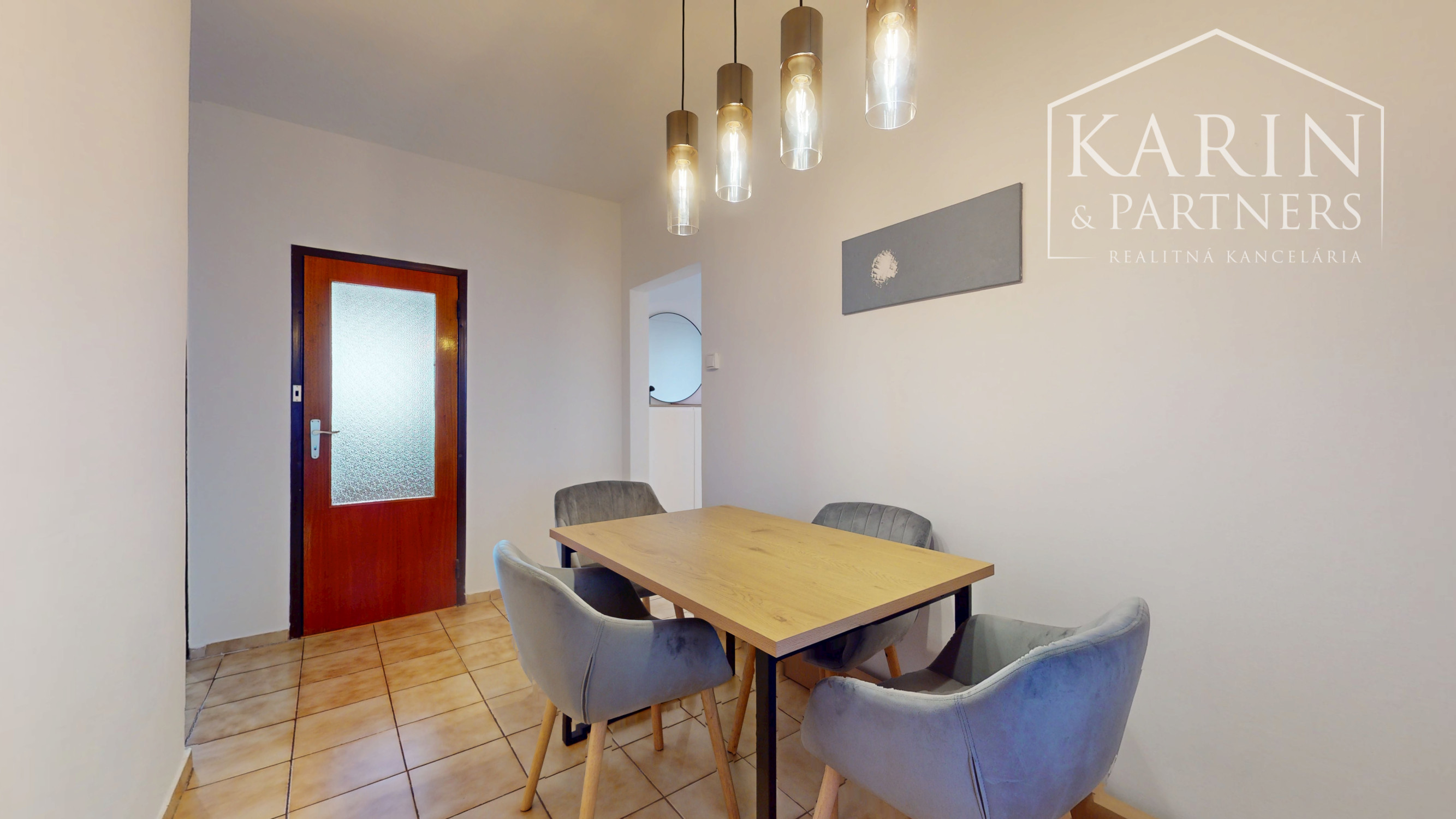 Kompletne zrekonštruovaný zariadený 3IB s loggiou a pivnicou