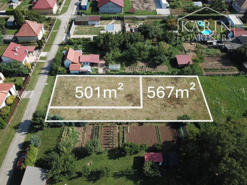 Stavebné pozemky v obci Poľný Kesov – ideálne miesto pre život aj investíciu!