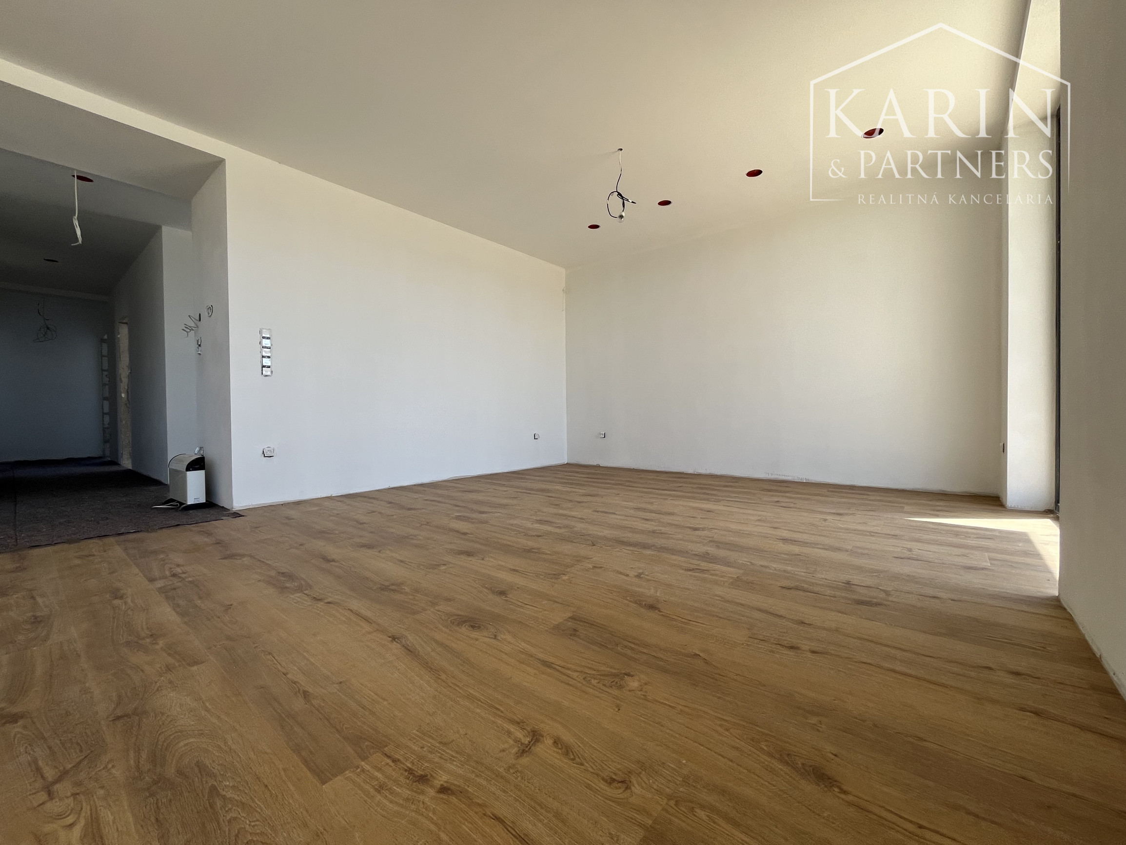 Moderný 4-izbový, pasívny rodinný dom v oáze pohody –  Lipová alej