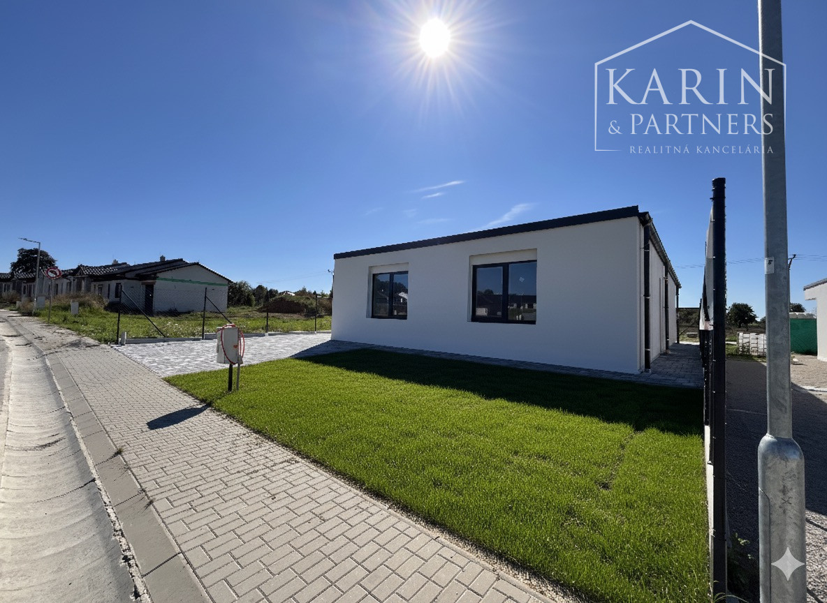 Moderný 4-izbový, pasívny rodinný dom v oáze pohody – Hlboké, Lipová alej