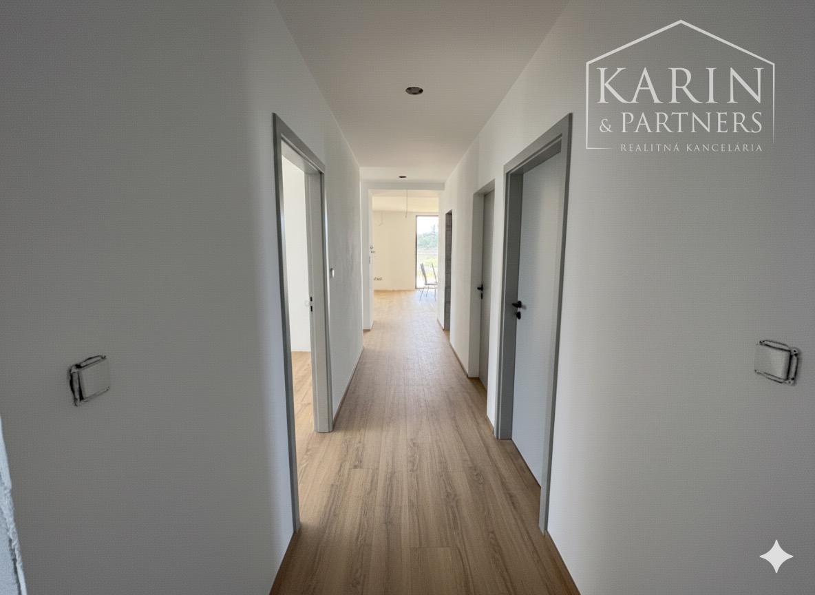 Moderný 4-izbový, pasívny rodinný dom v oáze pohody – Hlboké, Lipová alej