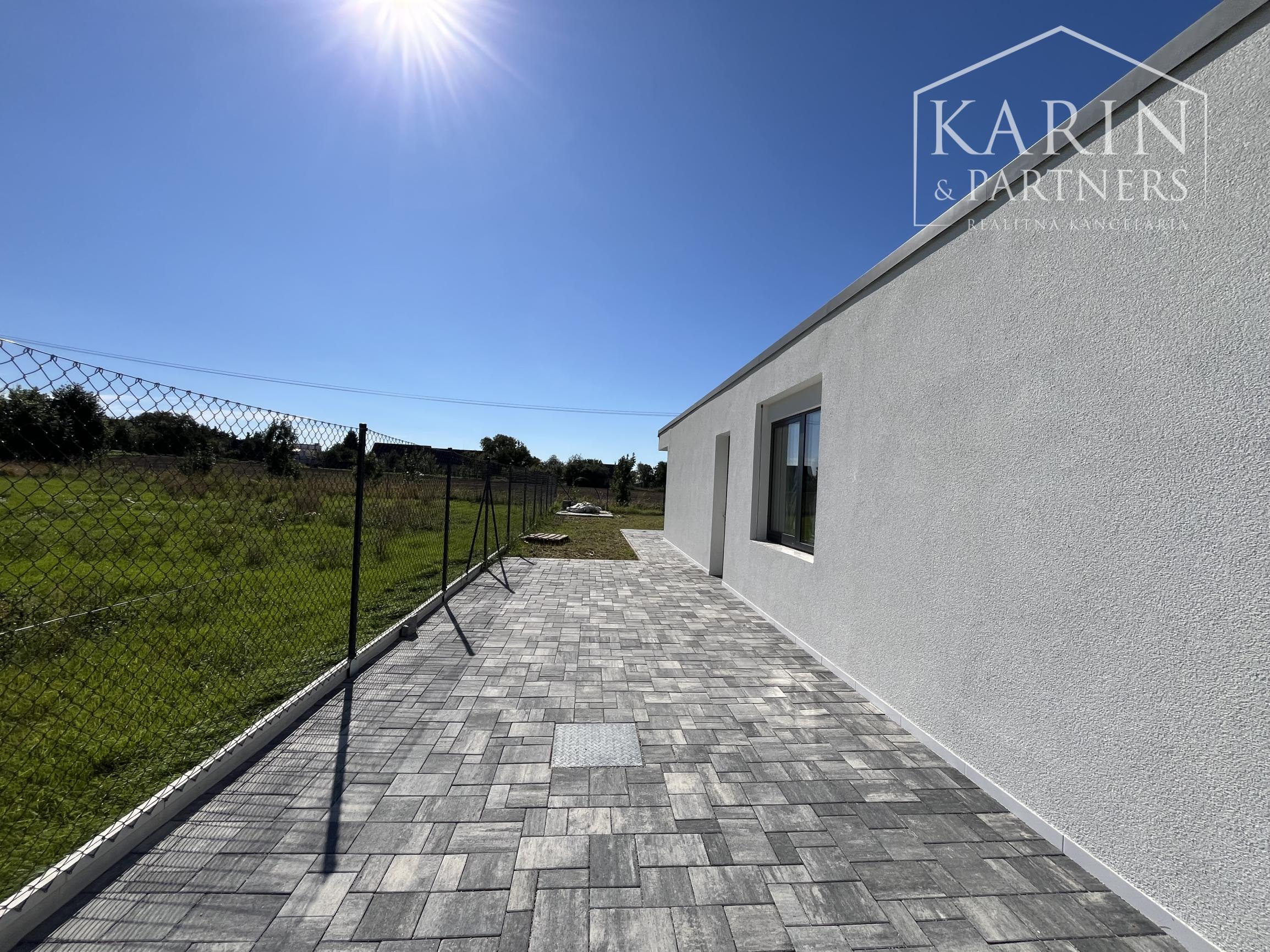 Moderný 4-izbový, pasívny rodinný dom v oáze pohody – Hlboké, Lipová alej