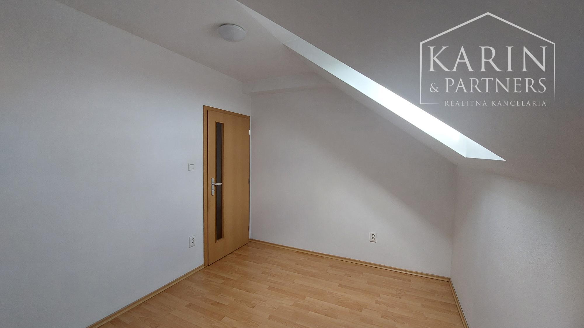 REZERVOVANÉ - 3 izbový mezanínový byt v Senci