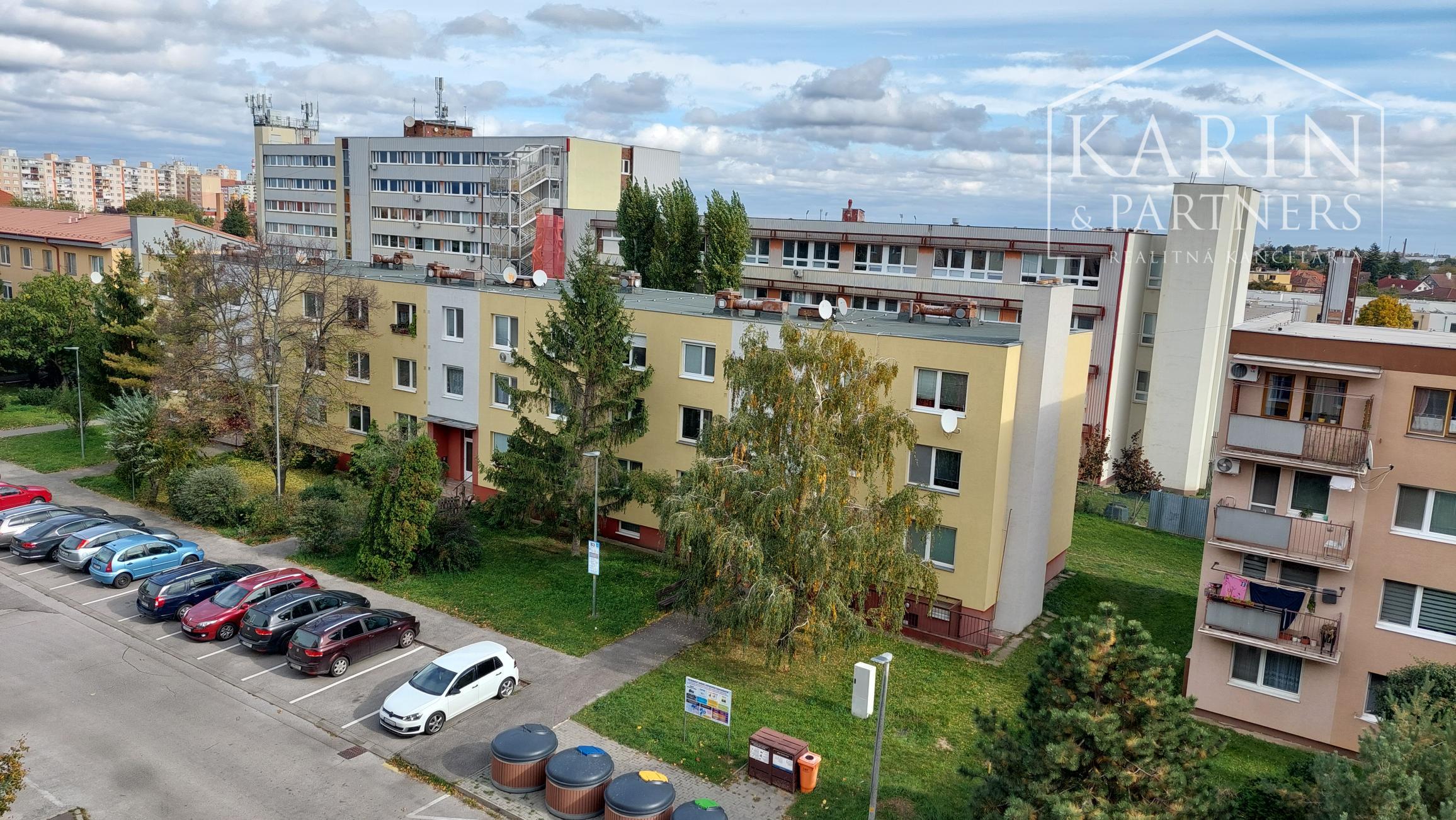 REZERVOVANÉ - 3 izbový mezanínový byt v Senci