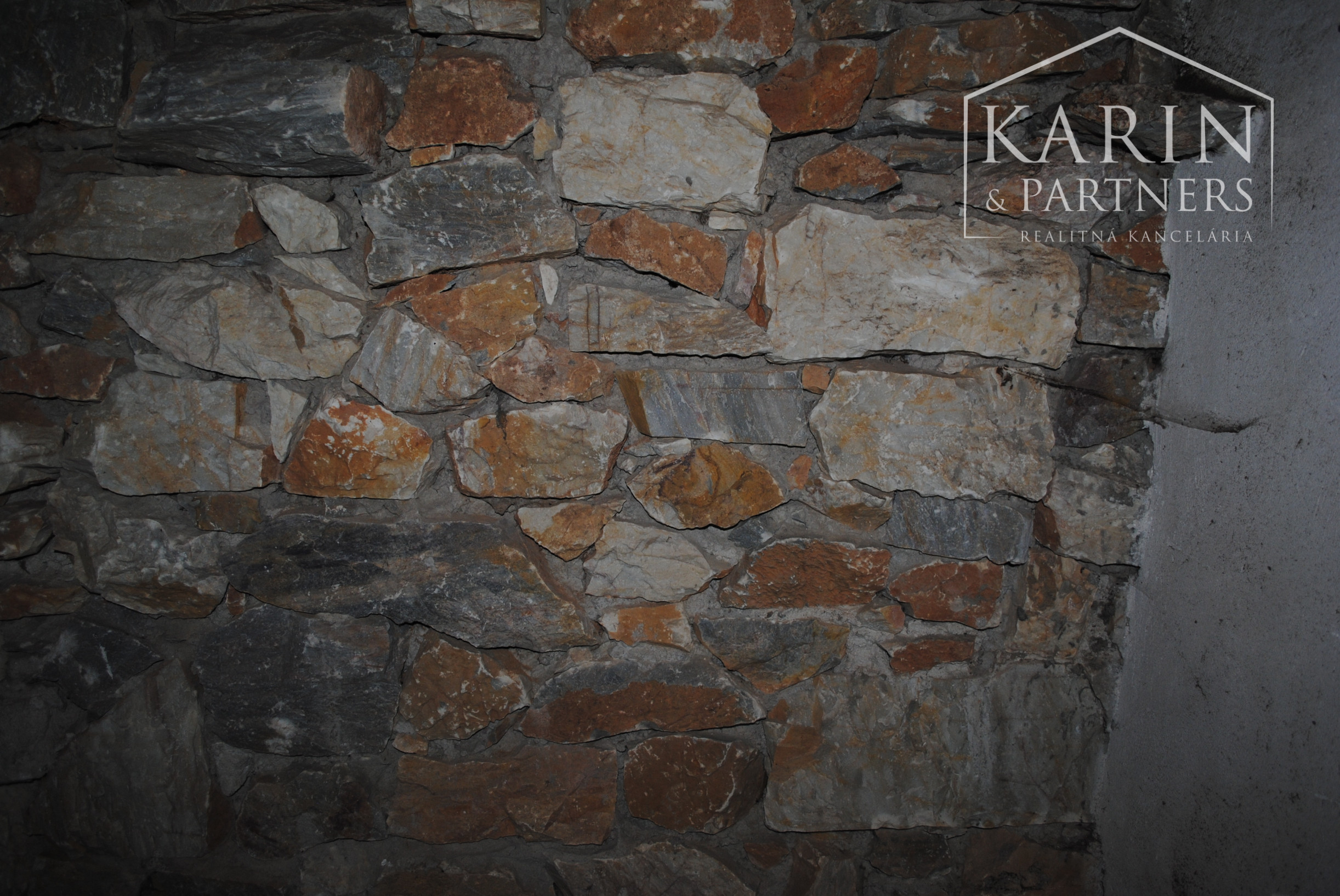 CHATKA - DOMČEK - BÝVANIE NA POKOJNOM MIESTE V MOŠTENICI