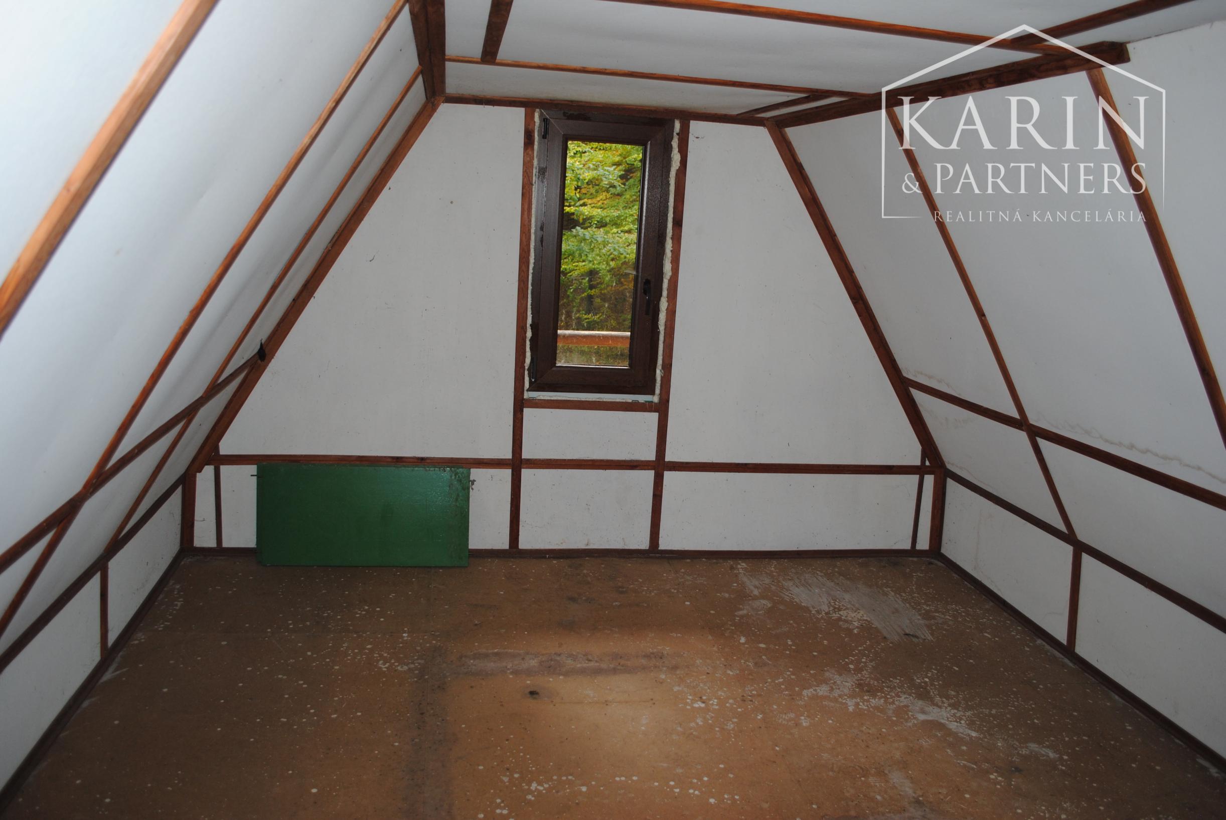 CHATKA - DOMČEK - BÝVANIE NA POKOJNOM MIESTE V MOŠTENICI