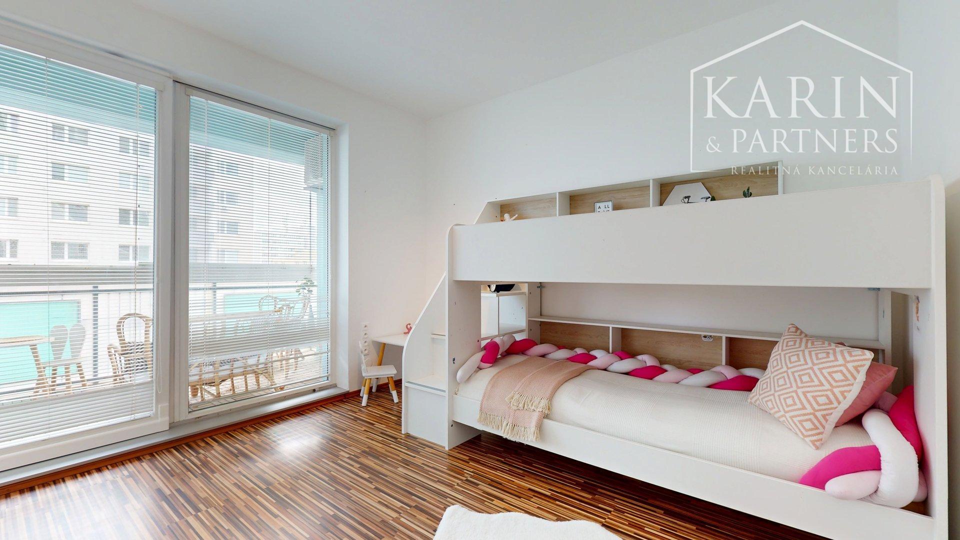 KOMPLETNE ŠTÝLOVO ZARIADENÝ 3I BYT S LODŽIOU A BALKÓNOM