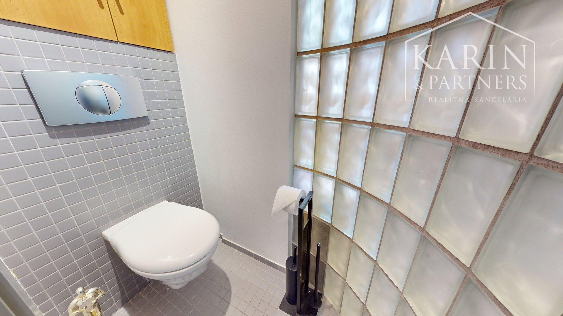 KOMPLETNE ŠTÝLOVO ZARIADENÝ 3I BYT S LODŽIOU A BALKÓNOM