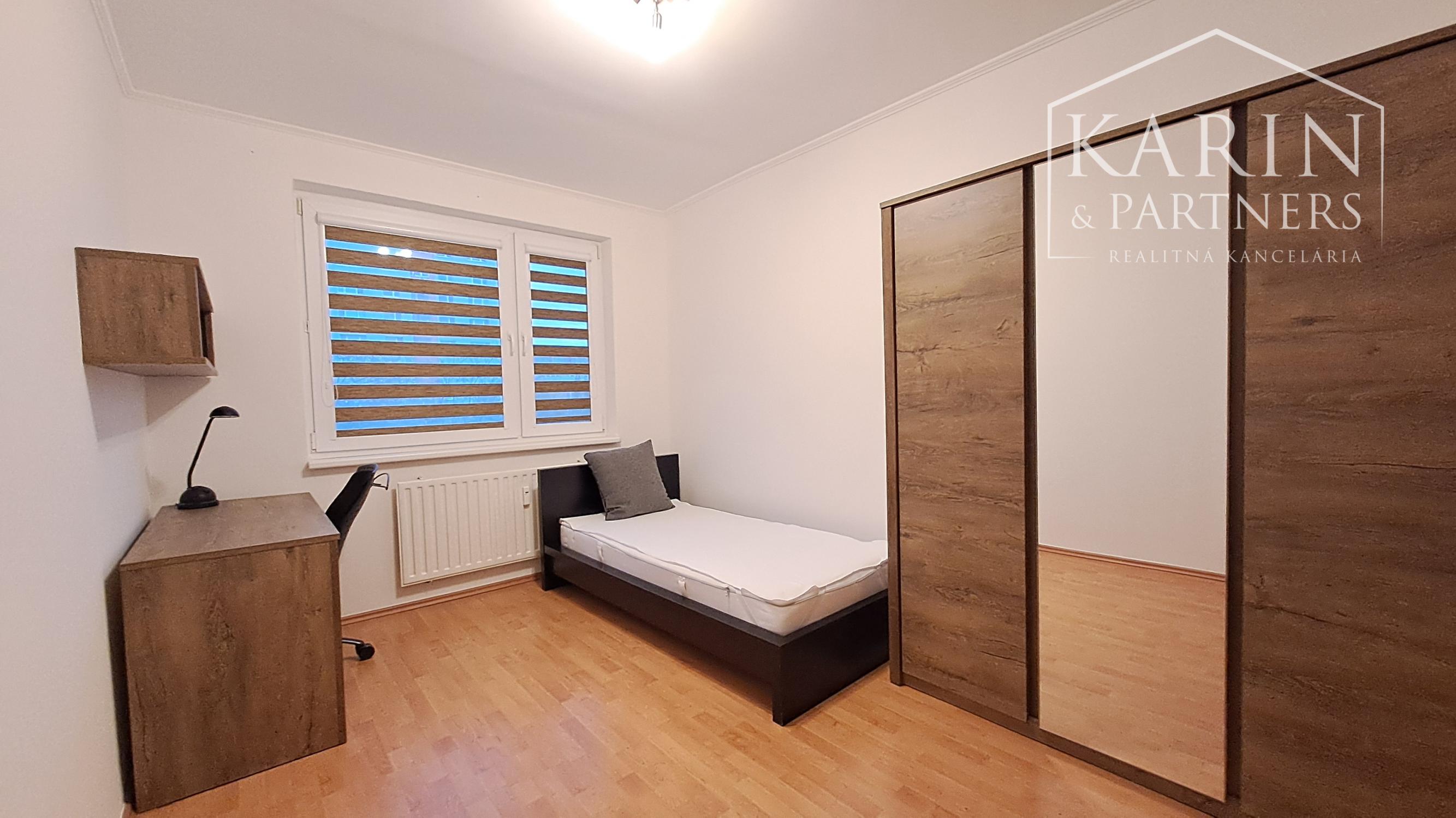 Prenájom 3-izbový byt s klimatizáciou, Smolenická ulica, Bratislava V Petržalka