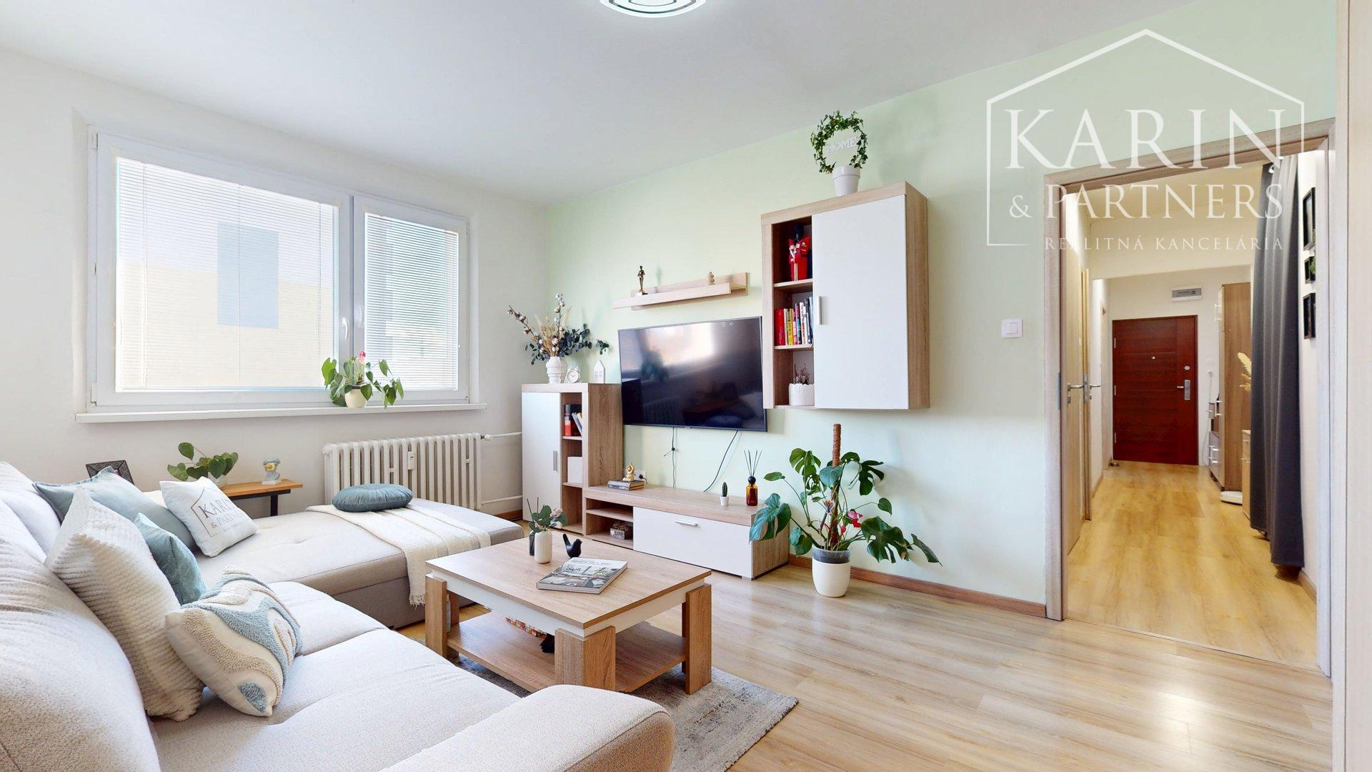 KOMPLETNE ZREKONŠTRUOVANÝ A ZARIADENÝ 2I BYT S PIVNICOU