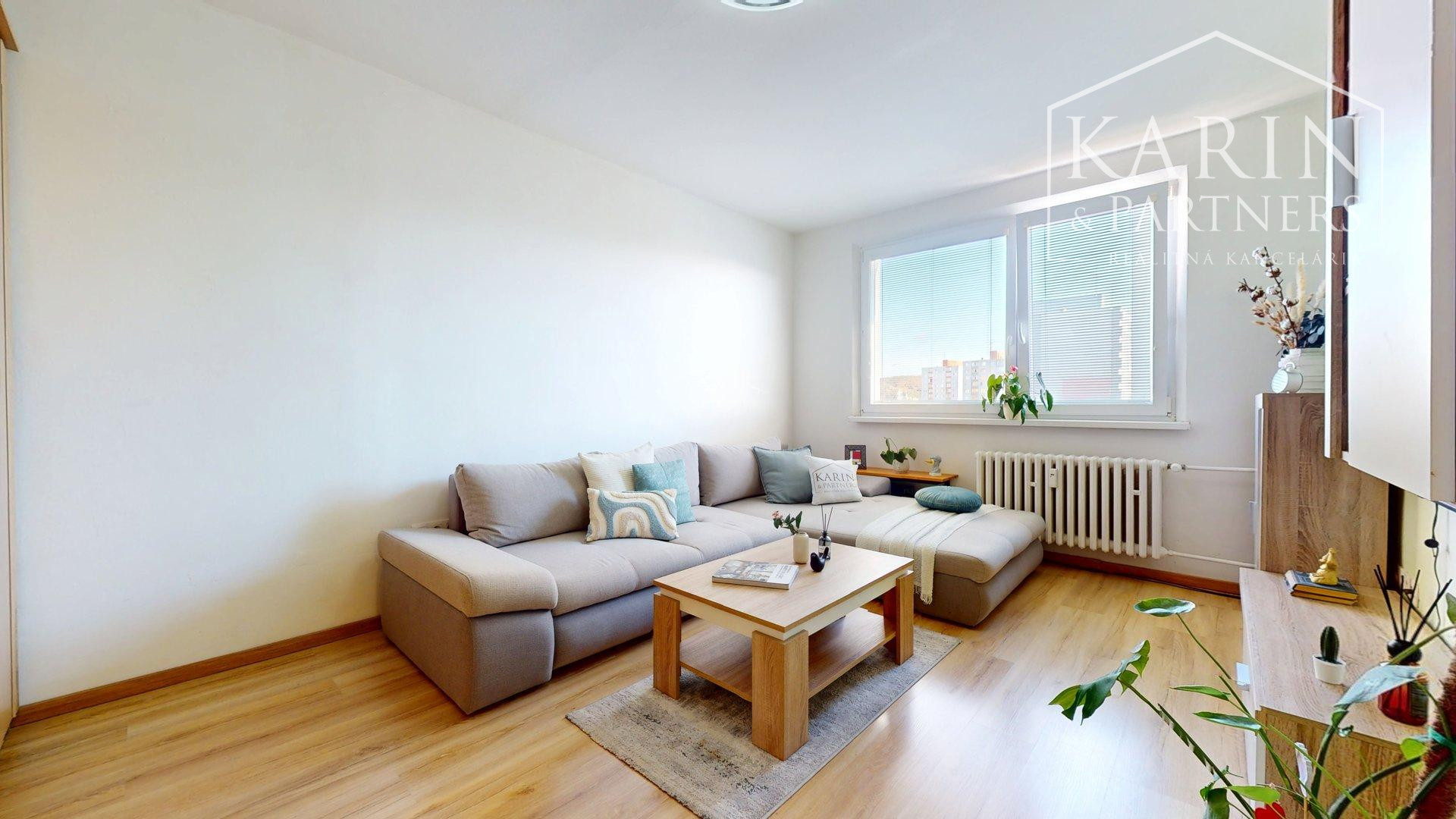 KOMPLETNE ZREKONŠTRUOVANÝ A ZARIADENÝ 2I BYT S PIVNICOU