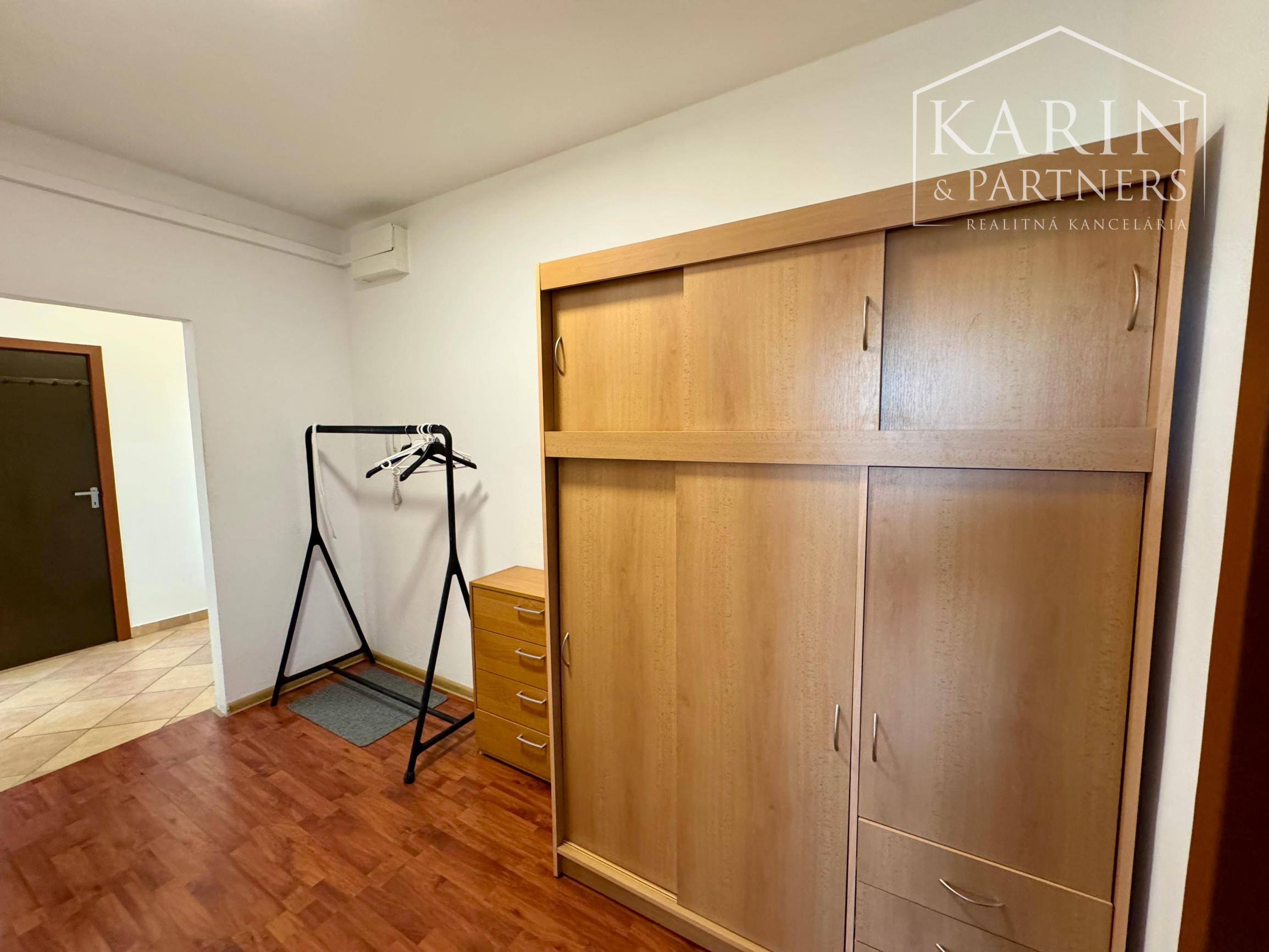 3i ZARIADENÝ BYT NA PRENÁJOM, D.RAPANTA, HOLÍČ