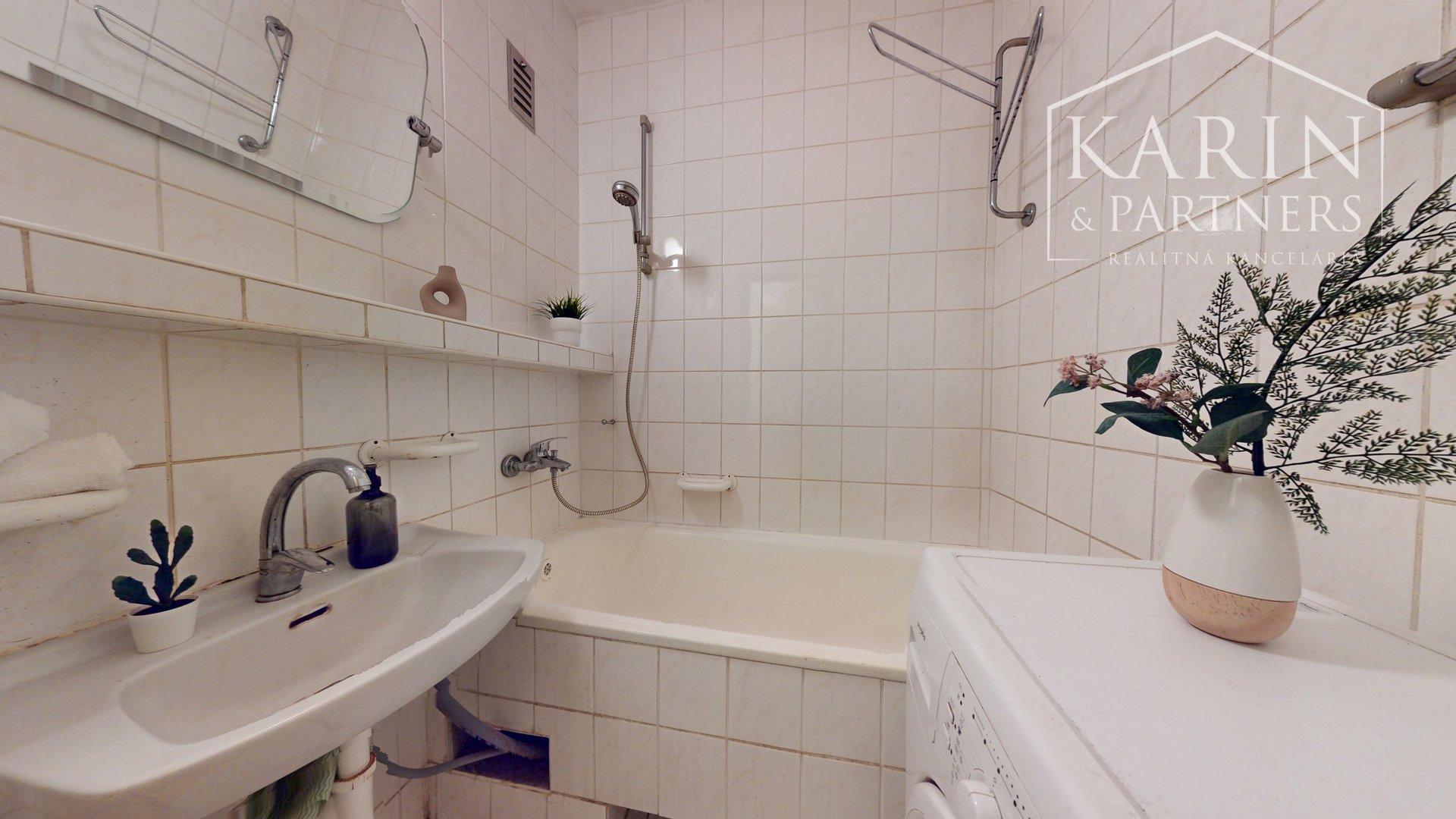 KOMPLETNE ZARIADENÝ 3I BYT S 2 LODŽIAMI A PIVNICOU