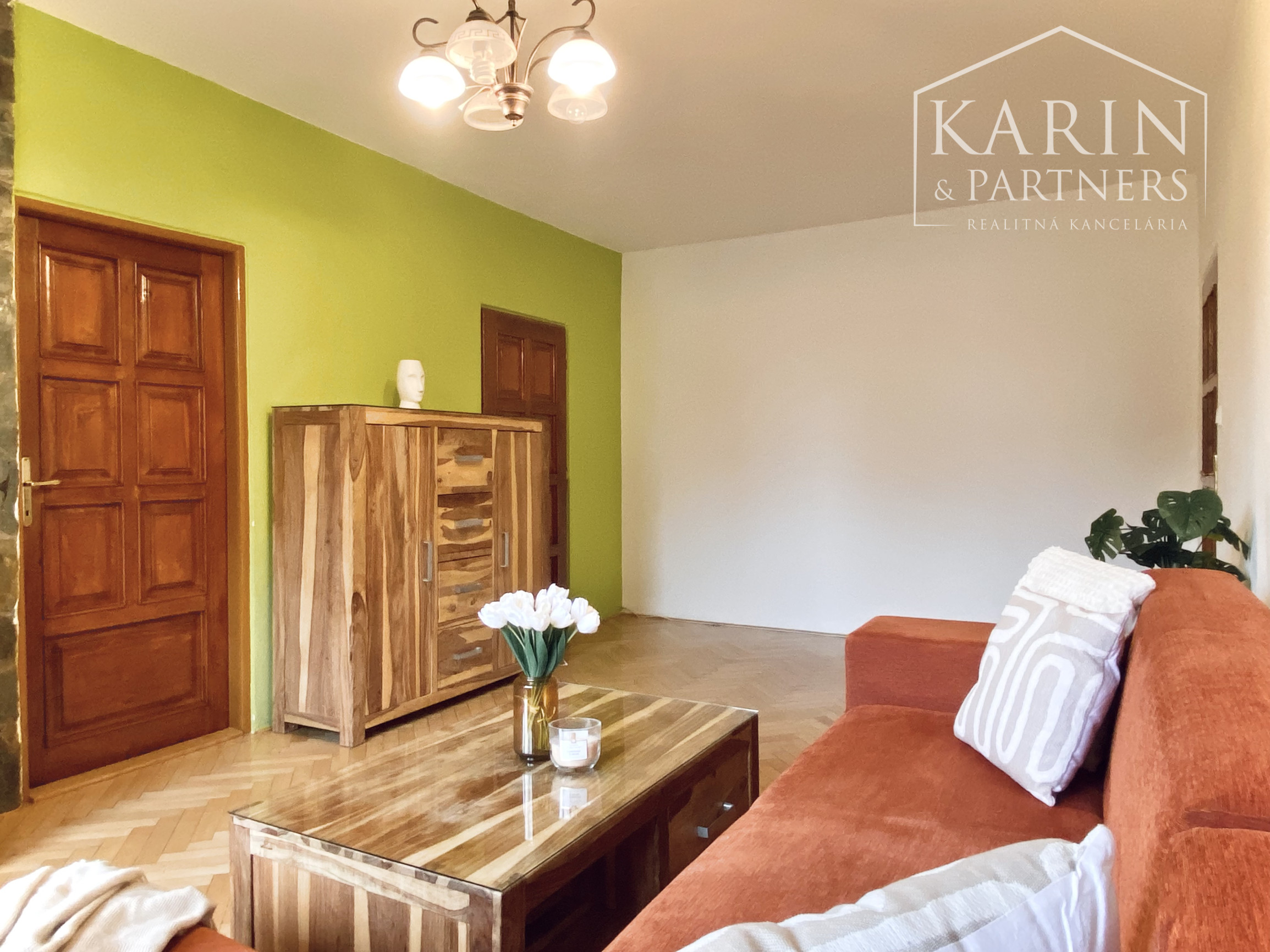 Prenájom Príjemný 3-izbový byt s balkónom a home office priestorom-Nitra Chrenová