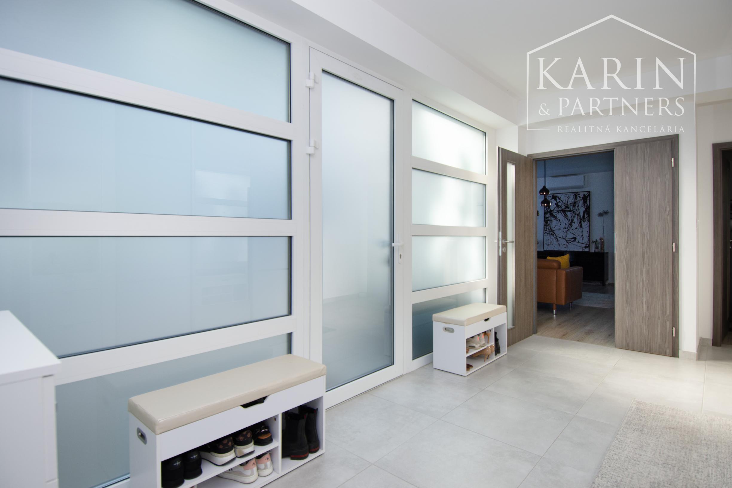 Nadštandardný 4 izbový rodinný dom s veľkou záhradou a komfortným vybavením, Šamorín