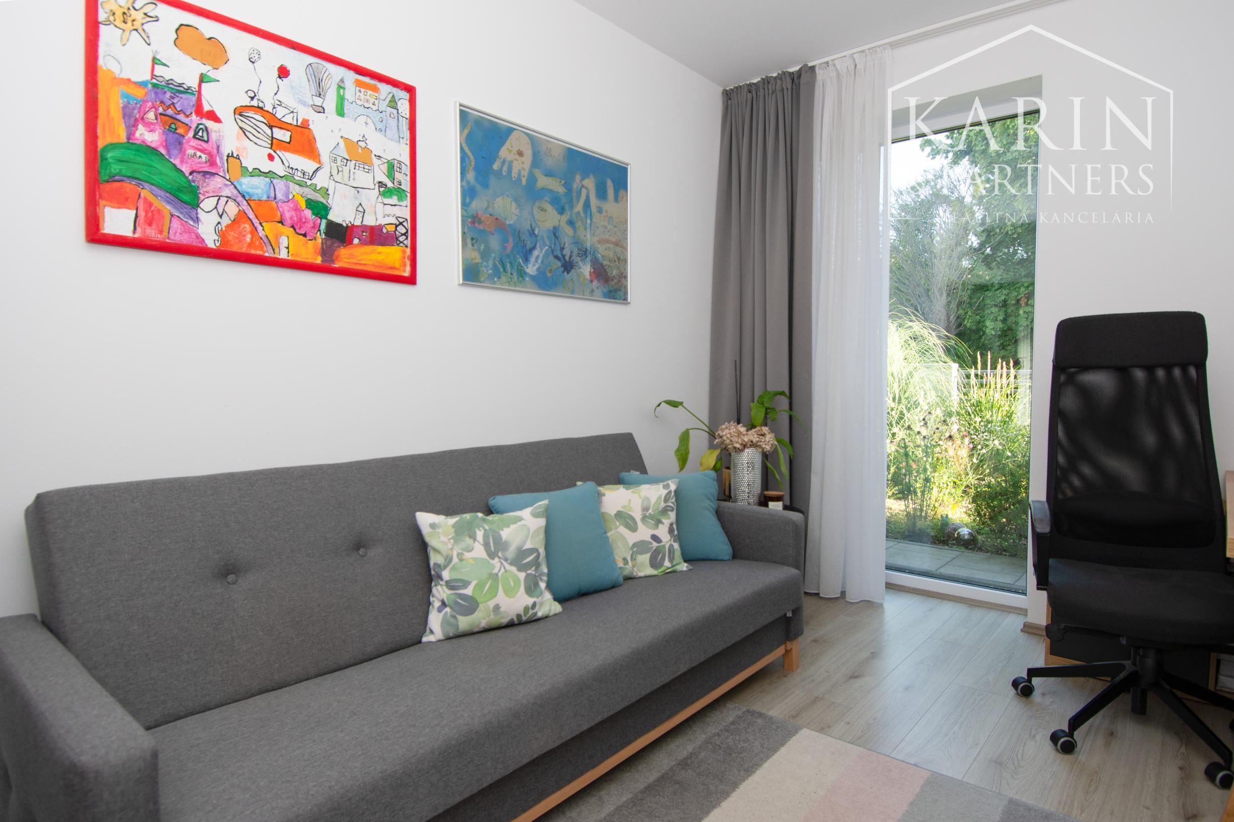 Nadštandardný 4 izbový rodinný dom s veľkou záhradou a komfortným vybavením, Šamorín