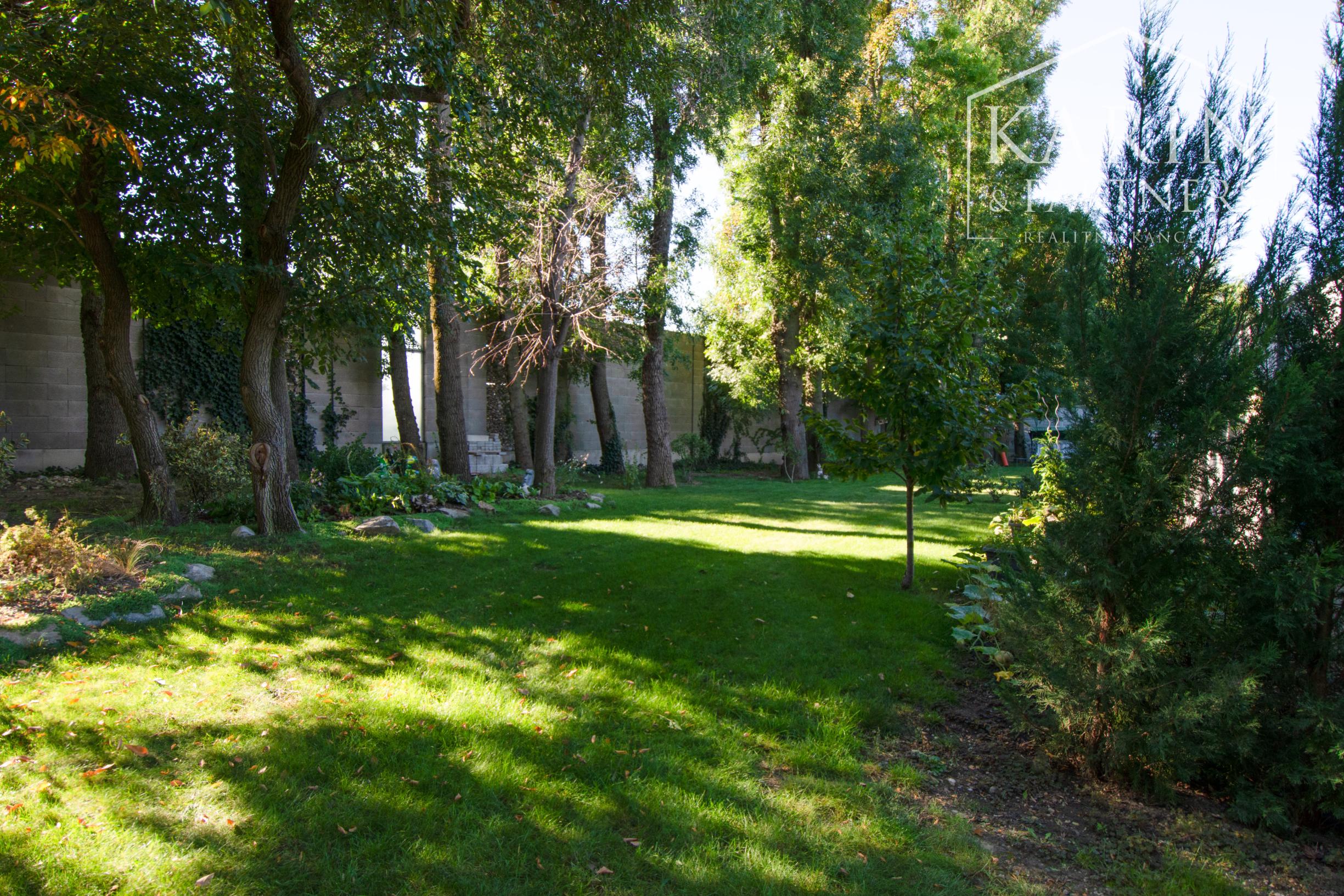 Nadštandardný 4 izbový rodinný dom s veľkou záhradou a komfortným vybavením, Šamorín