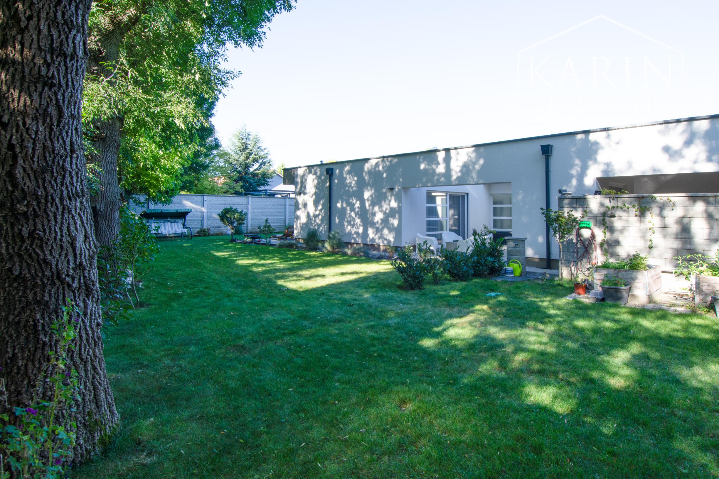 Nadštandardný 4 izbový rodinný dom s veľkou záhradou a komfortným vybavením, Šamorín