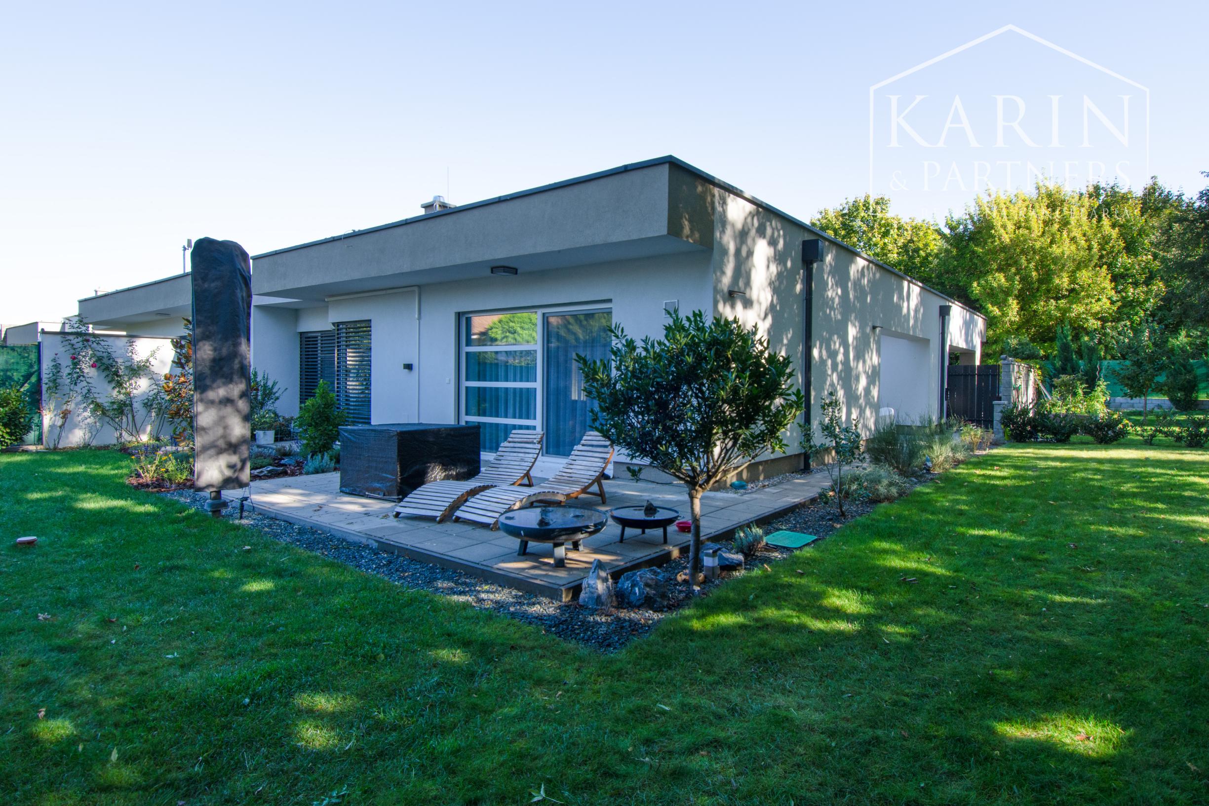 Nadštandardný 4 izbový rodinný dom s veľkou záhradou a komfortným vybavením, Šamorín