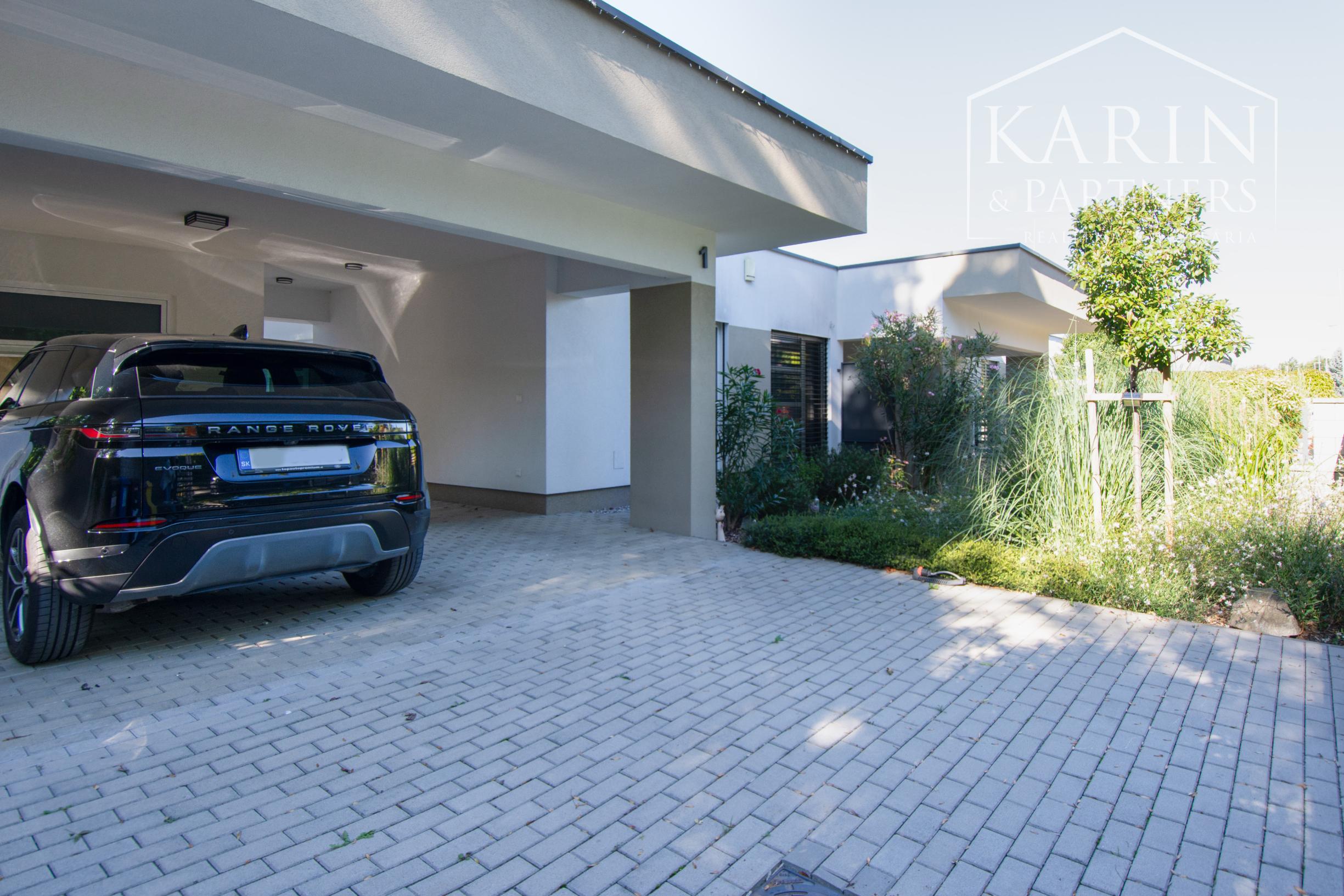 Nadštandardný 4 izbový rodinný dom s veľkou záhradou a komfortným vybavením, Šamorín