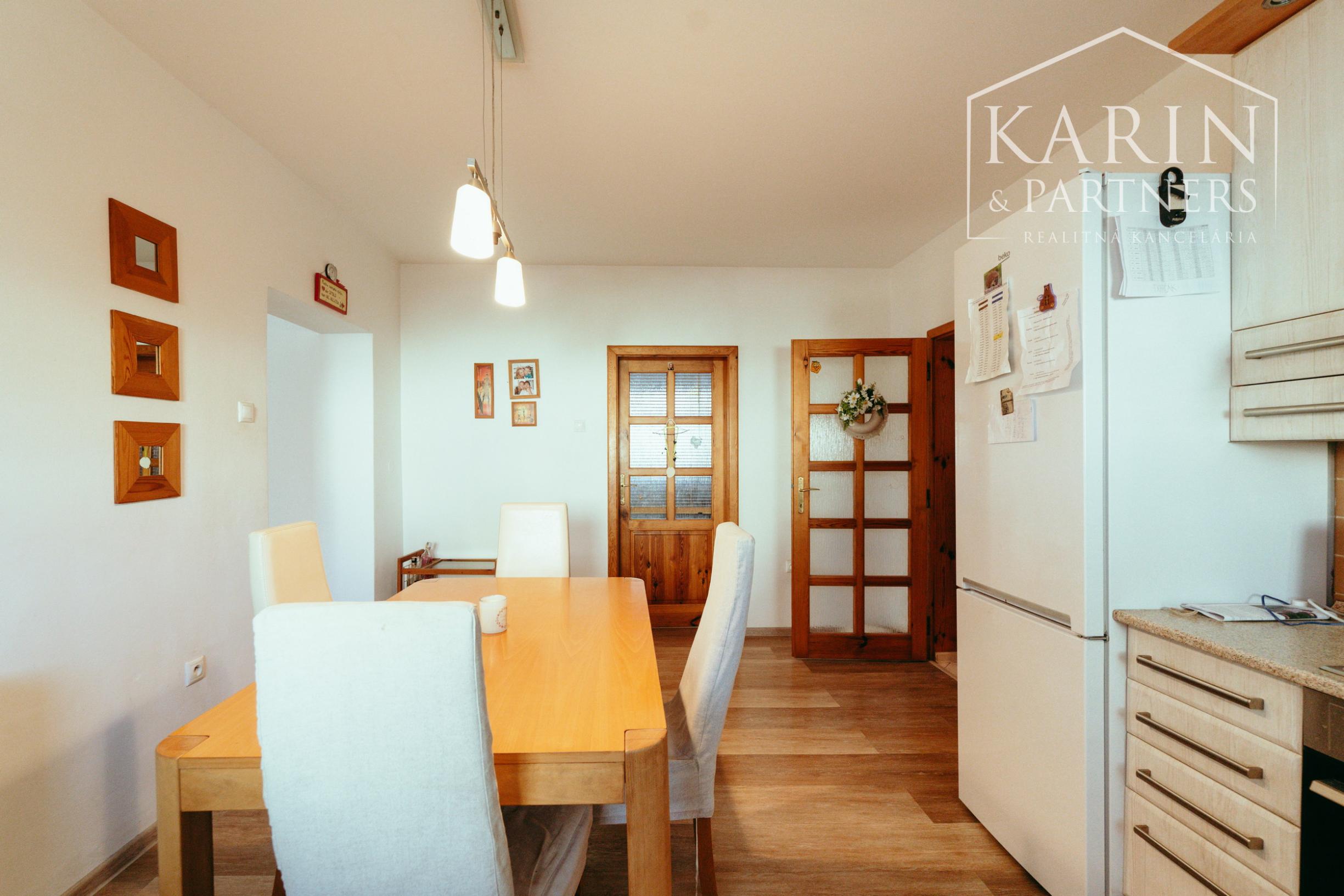 5i rodinný dom po rekonštrukcii v obci Brodské