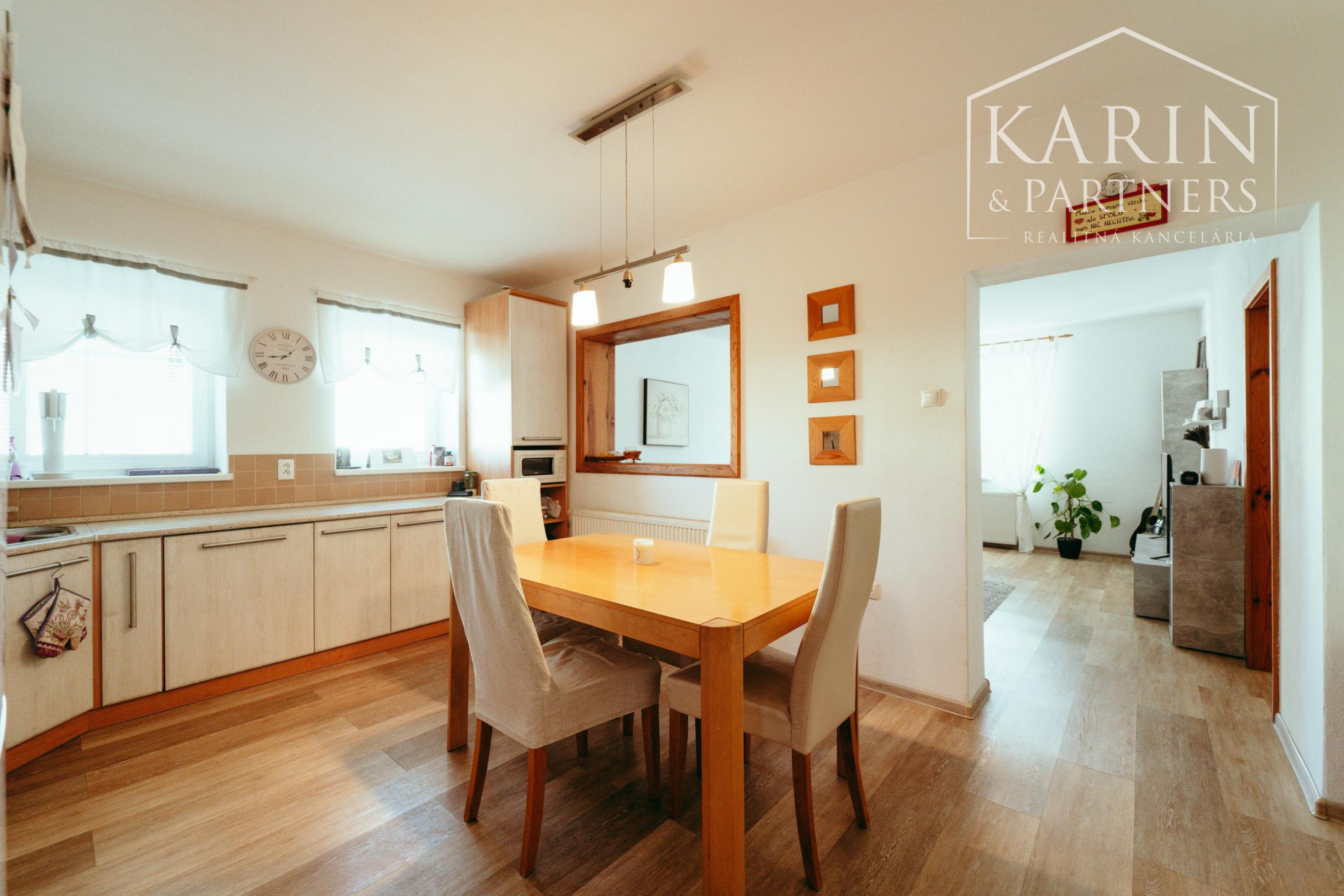 5i rodinný dom po rekonštrukcii v obci Brodské