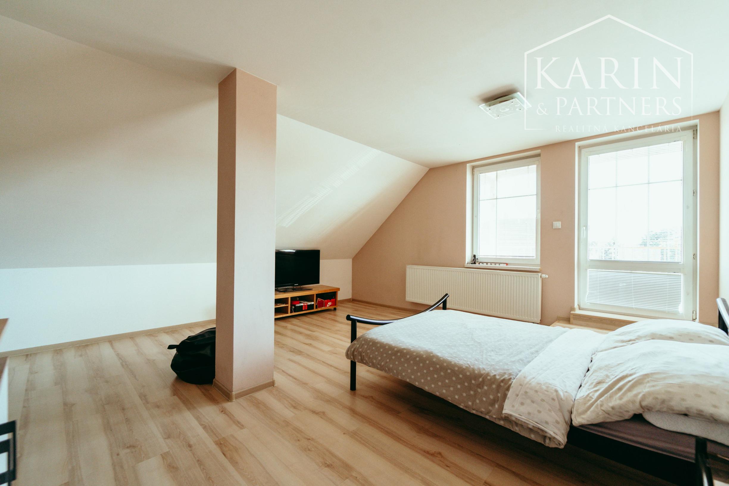 5i rodinný dom po rekonštrukcii v obci Brodské