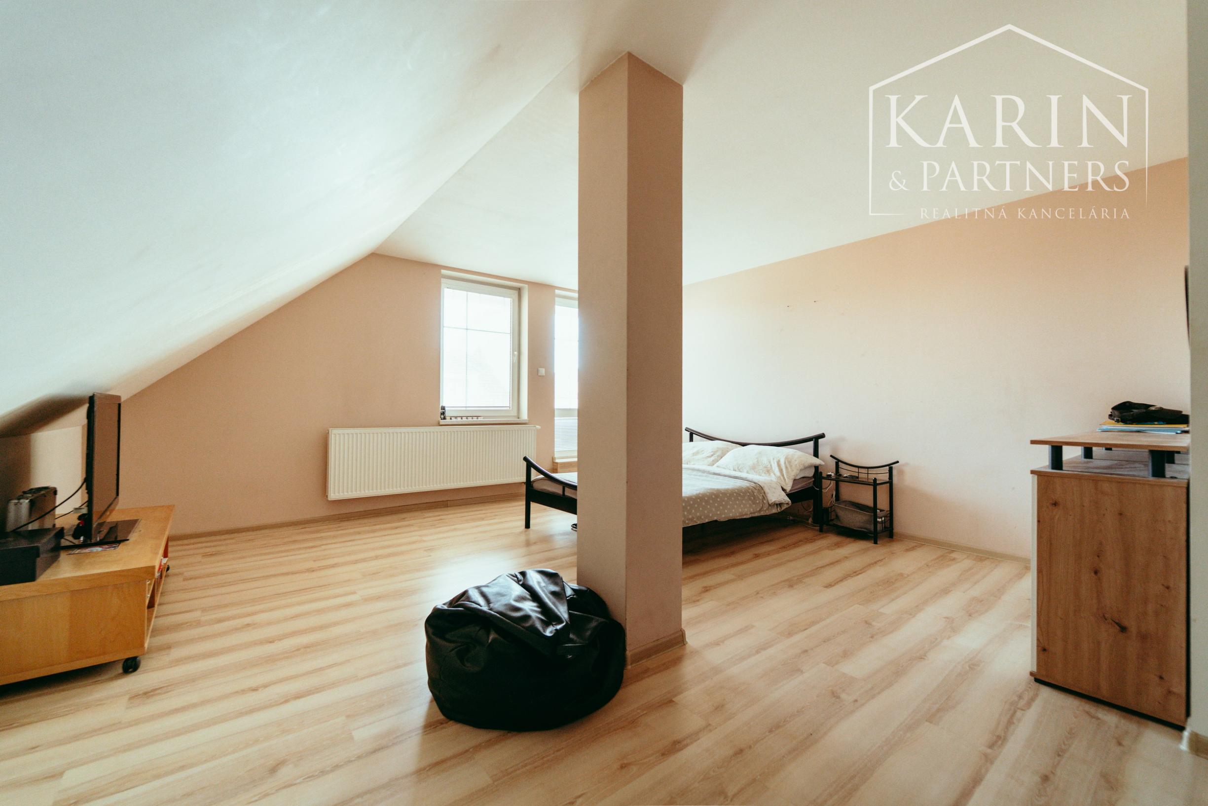 5i rodinný dom po rekonštrukcii v obci Brodské