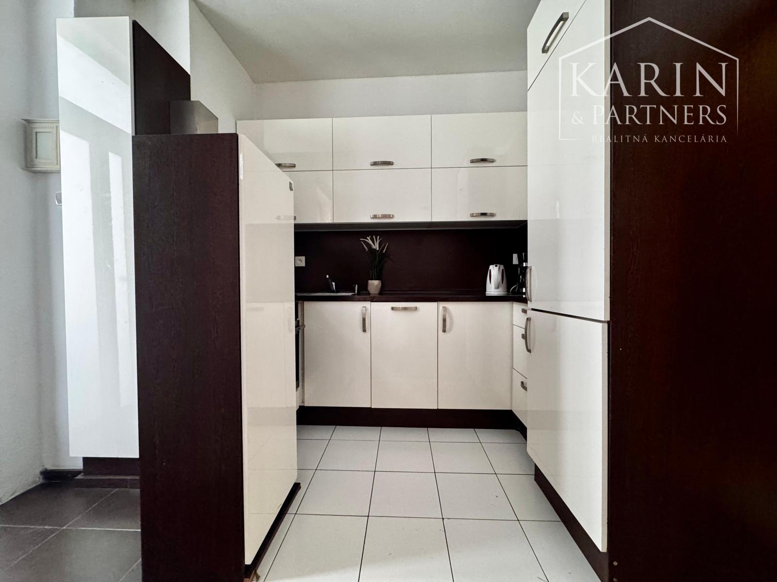 3 izbový byt na krátkodobý prenájom v centre Bratislavy