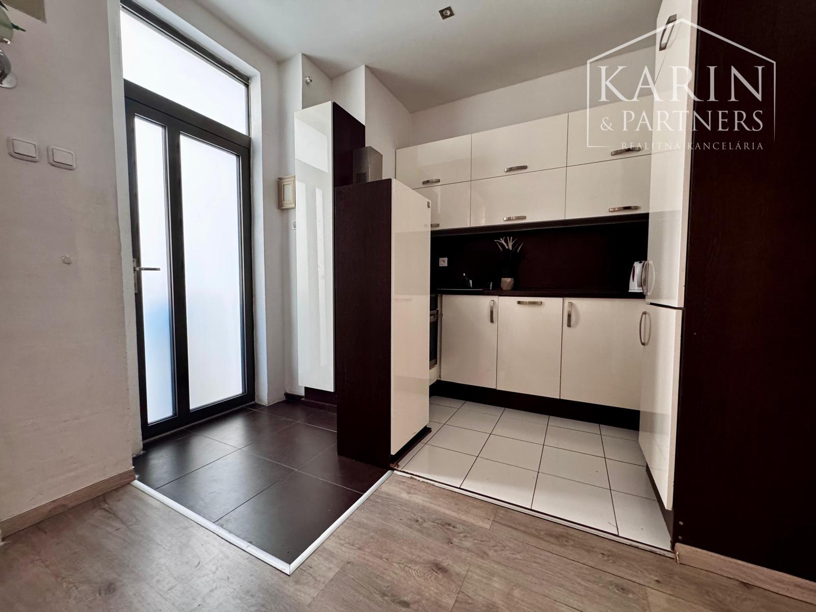 3 izbový byt na krátkodobý prenájom v centre Bratislavy