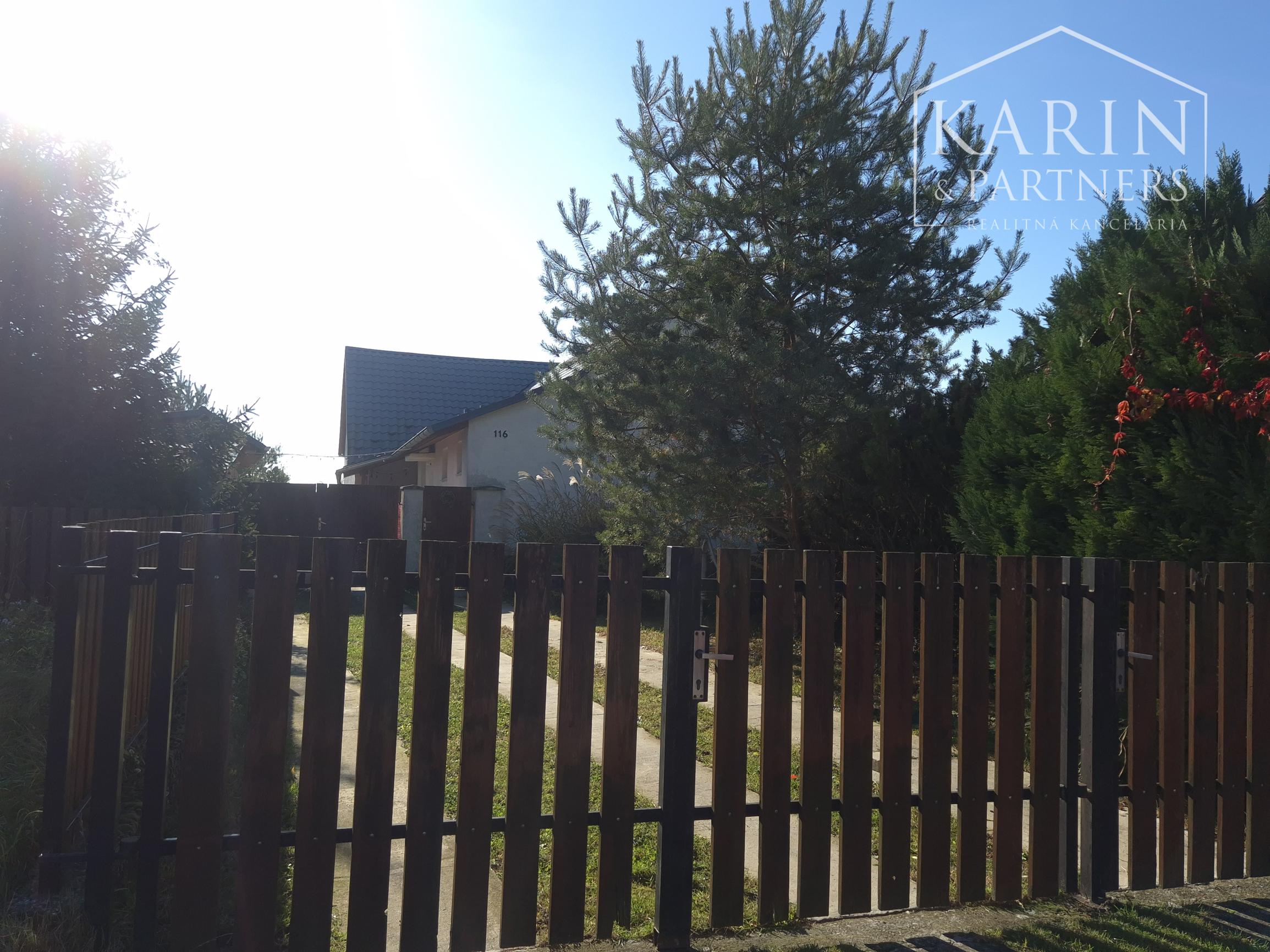 KOMPLETNE ZARIADENÝ 4I RODINNÝ DOM PO REKONŠTRUKCII