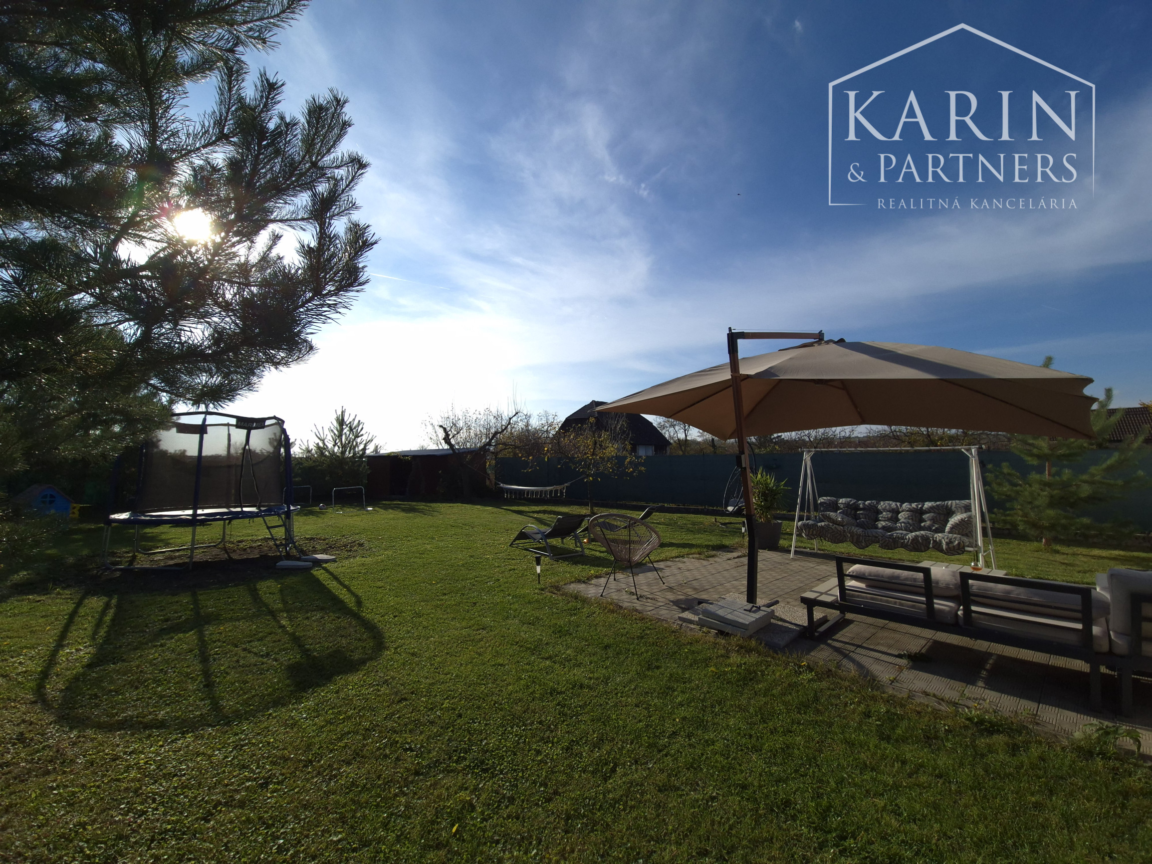 KOMPLETNE ZARIADENÝ 4I RODINNÝ DOM PO REKONŠTRUKCII